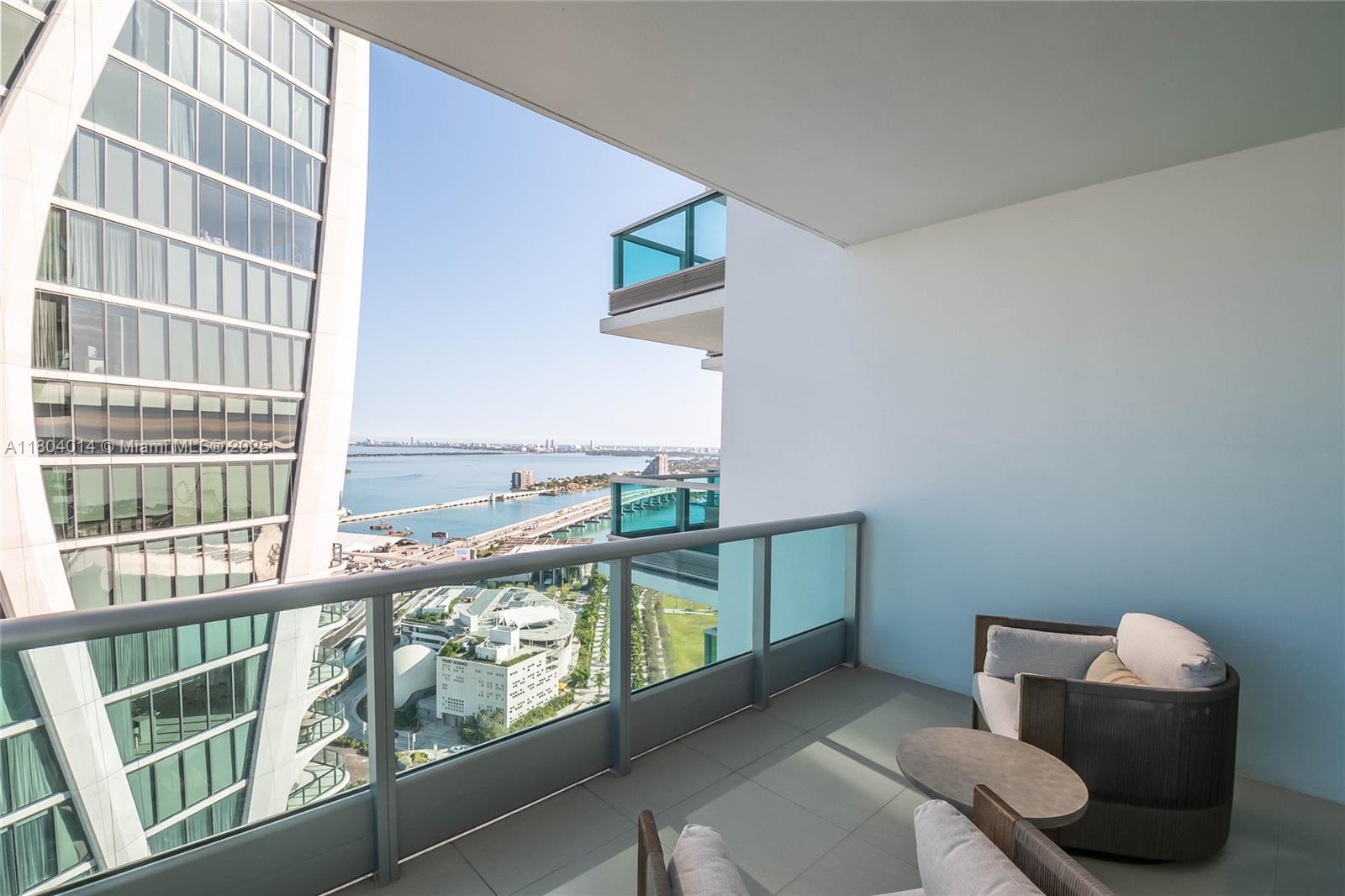 900 Biscayne Blvd #3710, Miami FL 33132