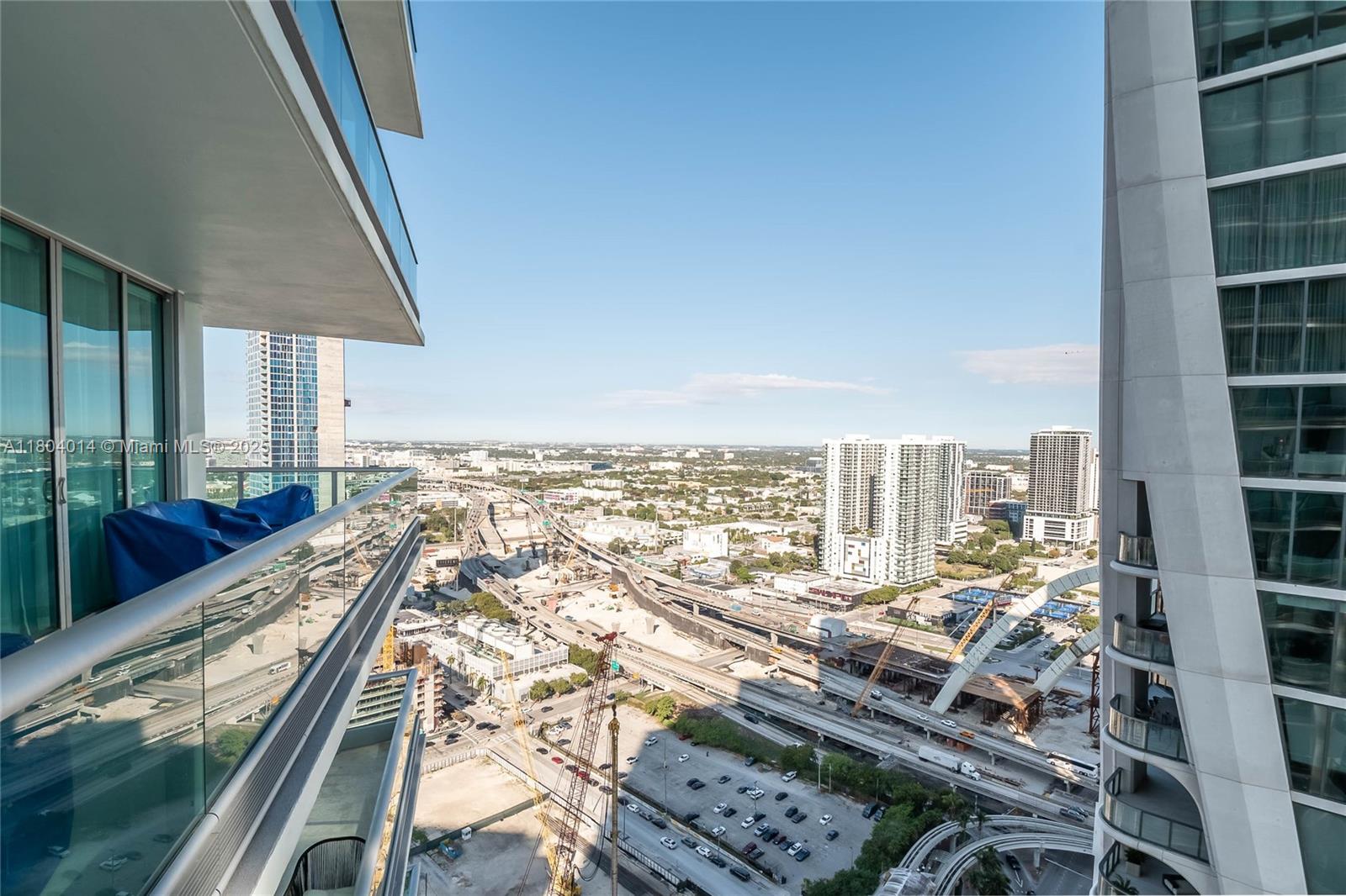 900 Biscayne Blvd #3710, Miami FL 33132