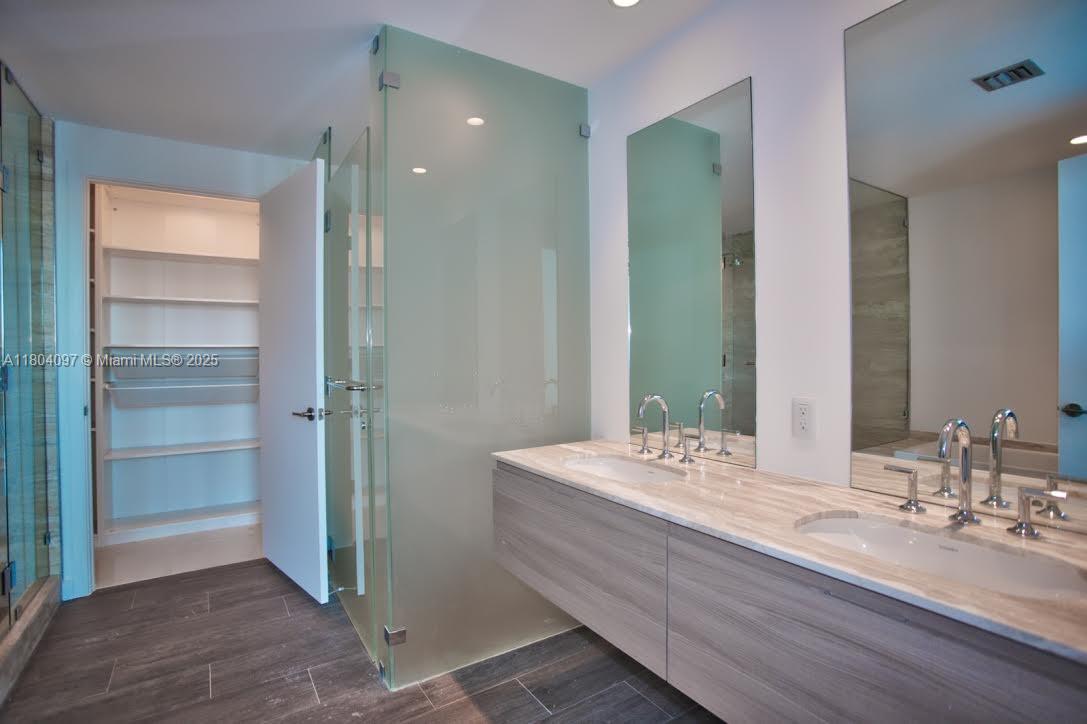 2900 NE 7th Ave #1208, Miami FL 33137