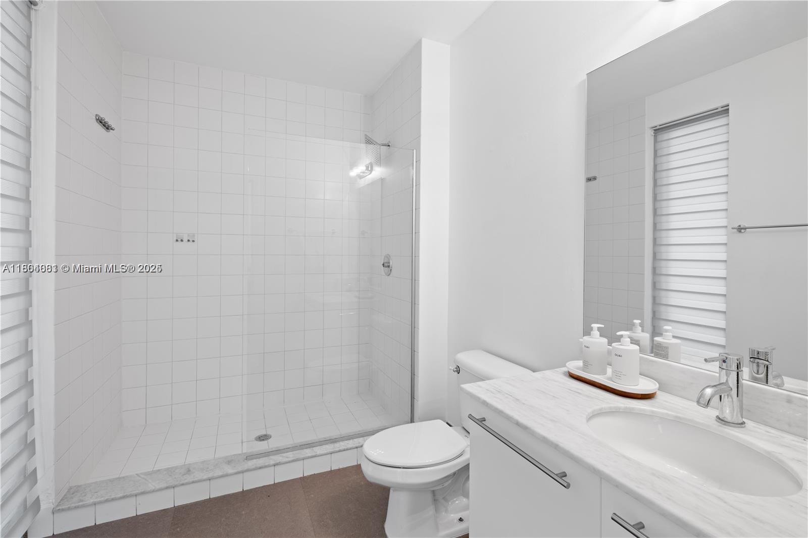 888 Biscayne Blvd #4801, Miami FL 33132