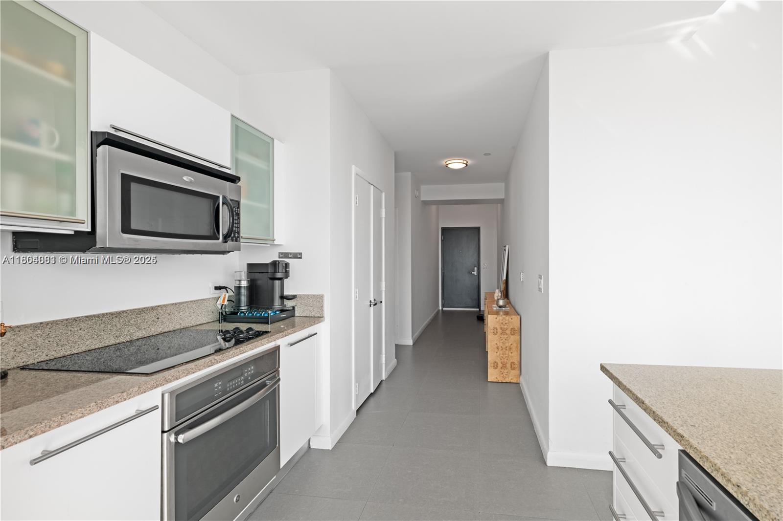888 Biscayne Blvd #4801, Miami FL 33132