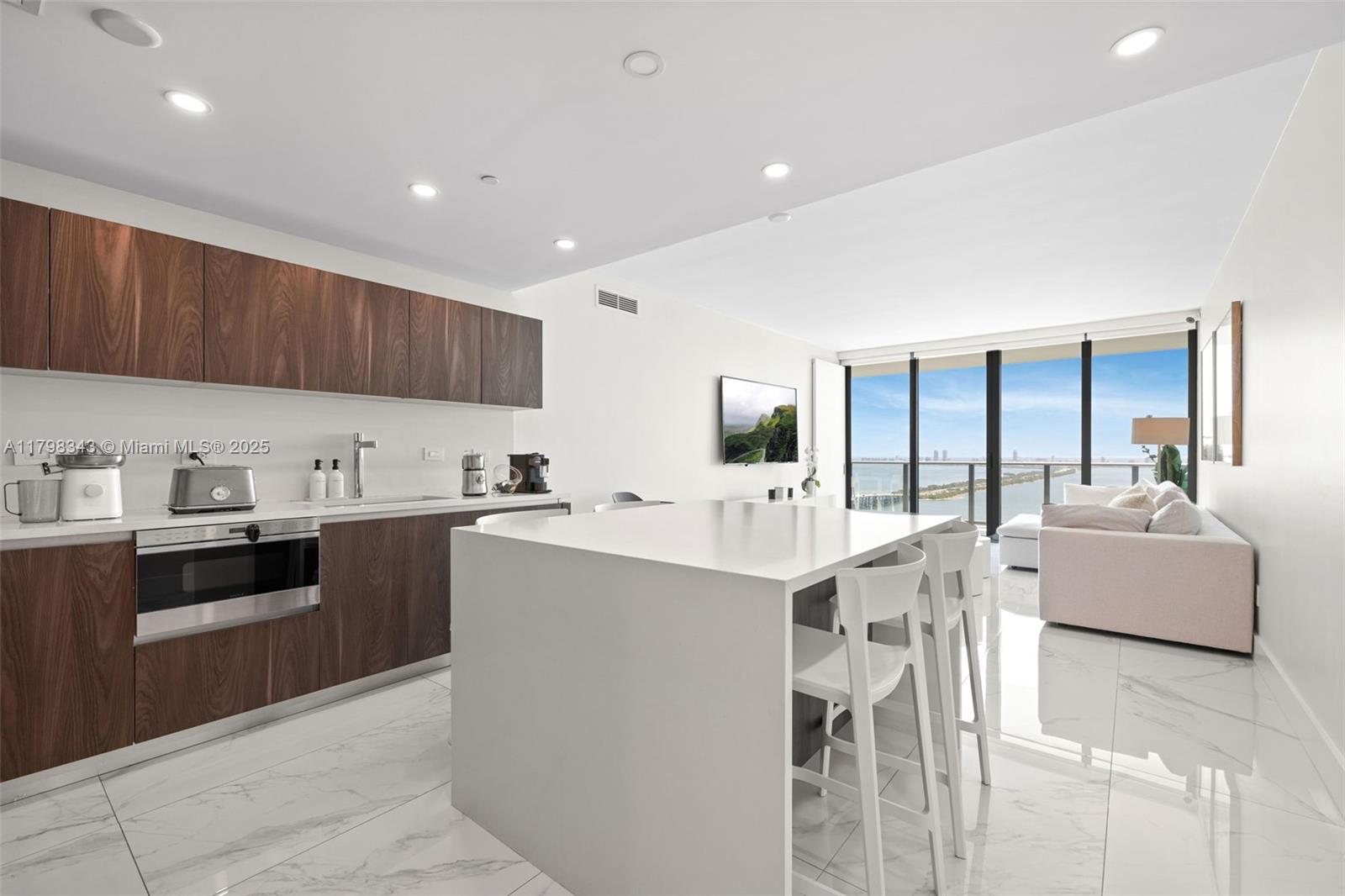 3131 NE 7th Ave #3103, Miami FL 33137