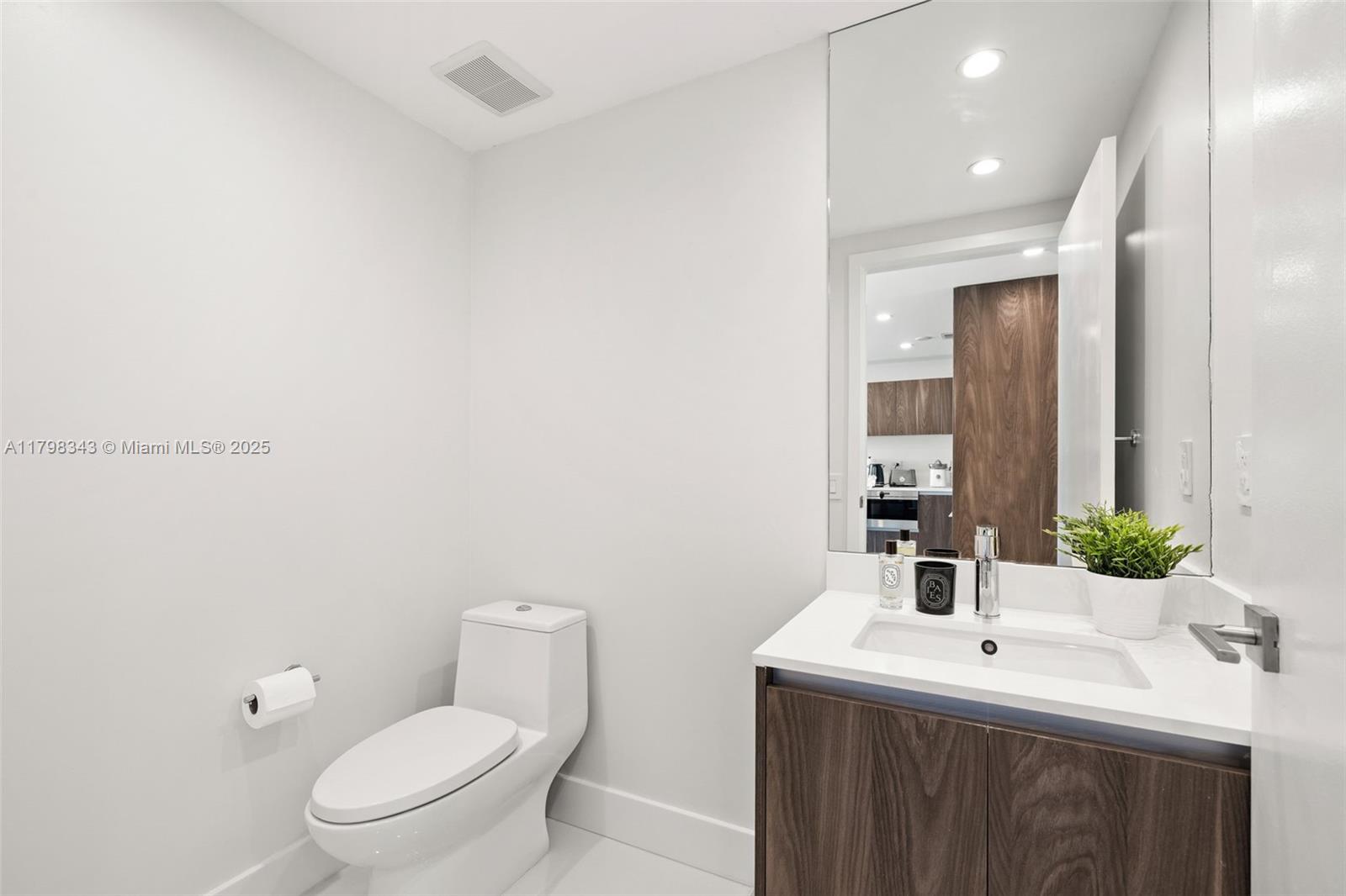 3131 NE 7th Ave #3103, Miami FL 33137