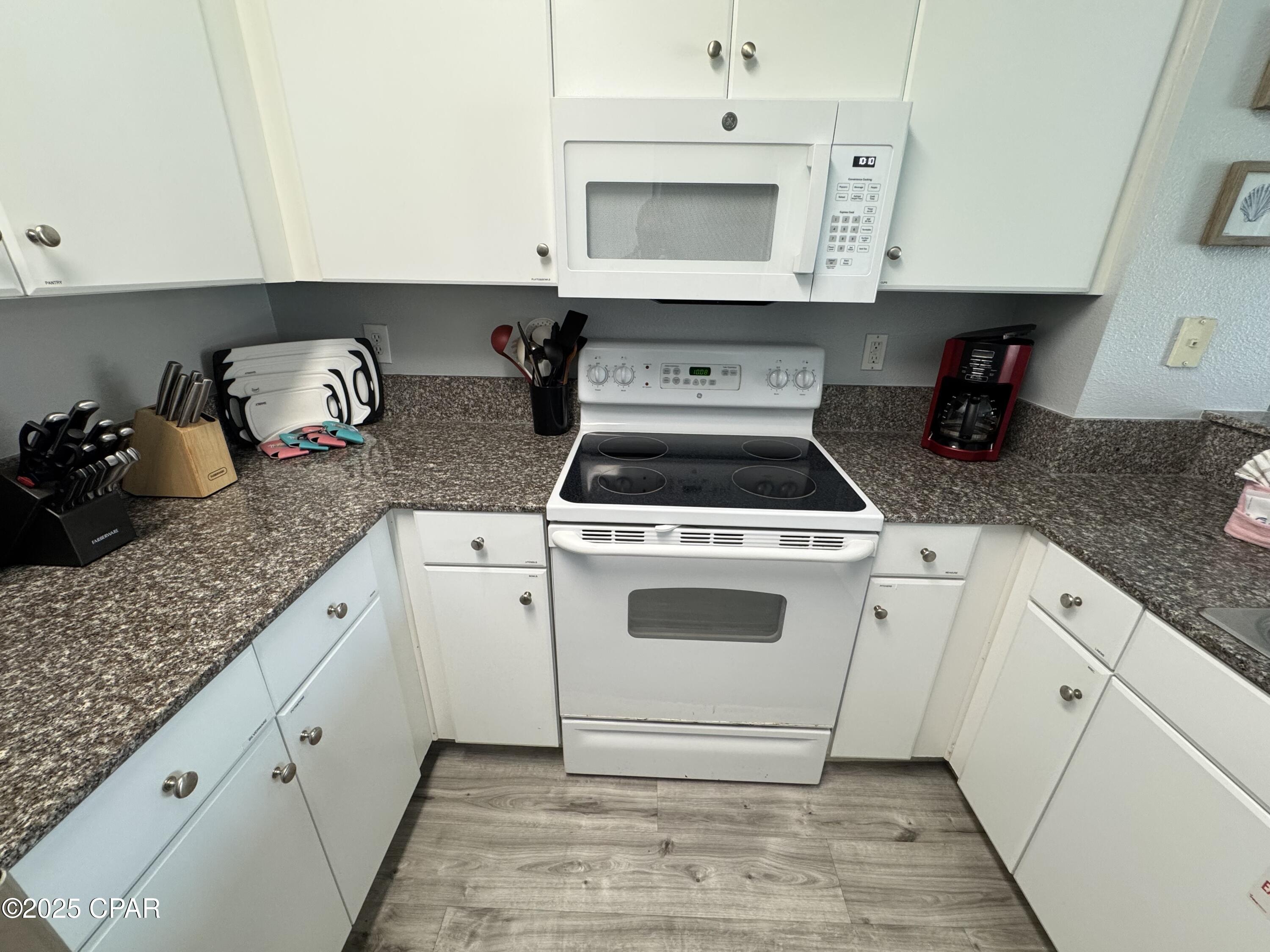 Image 12 For 9900 Thomas Drive 2023