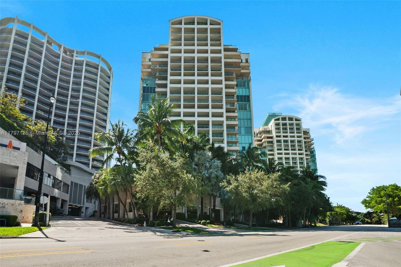 3400 SW 27th Ave #1102, Miami, FL 33133