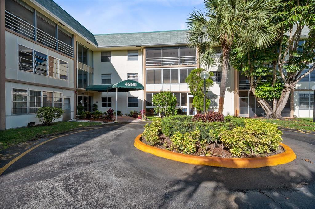 Sabal Palm Village 2 Cond