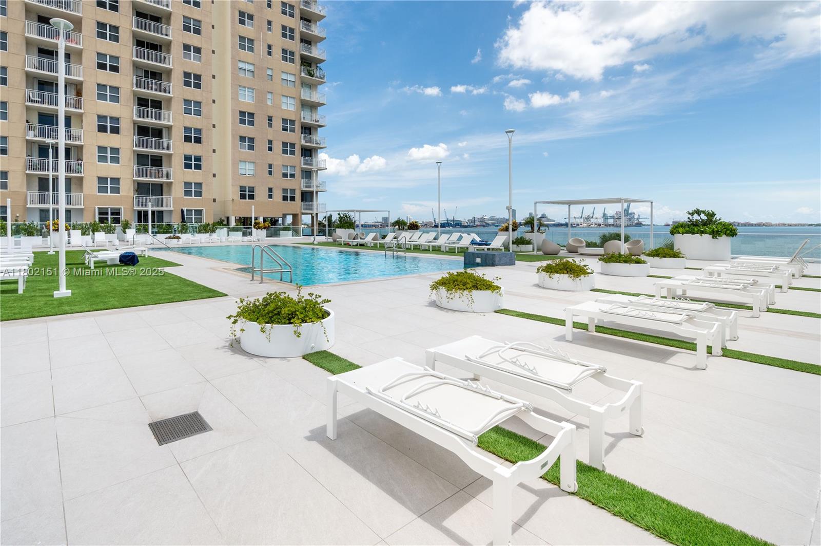 770 Claughton Island Dr #809, Miami FL 33131