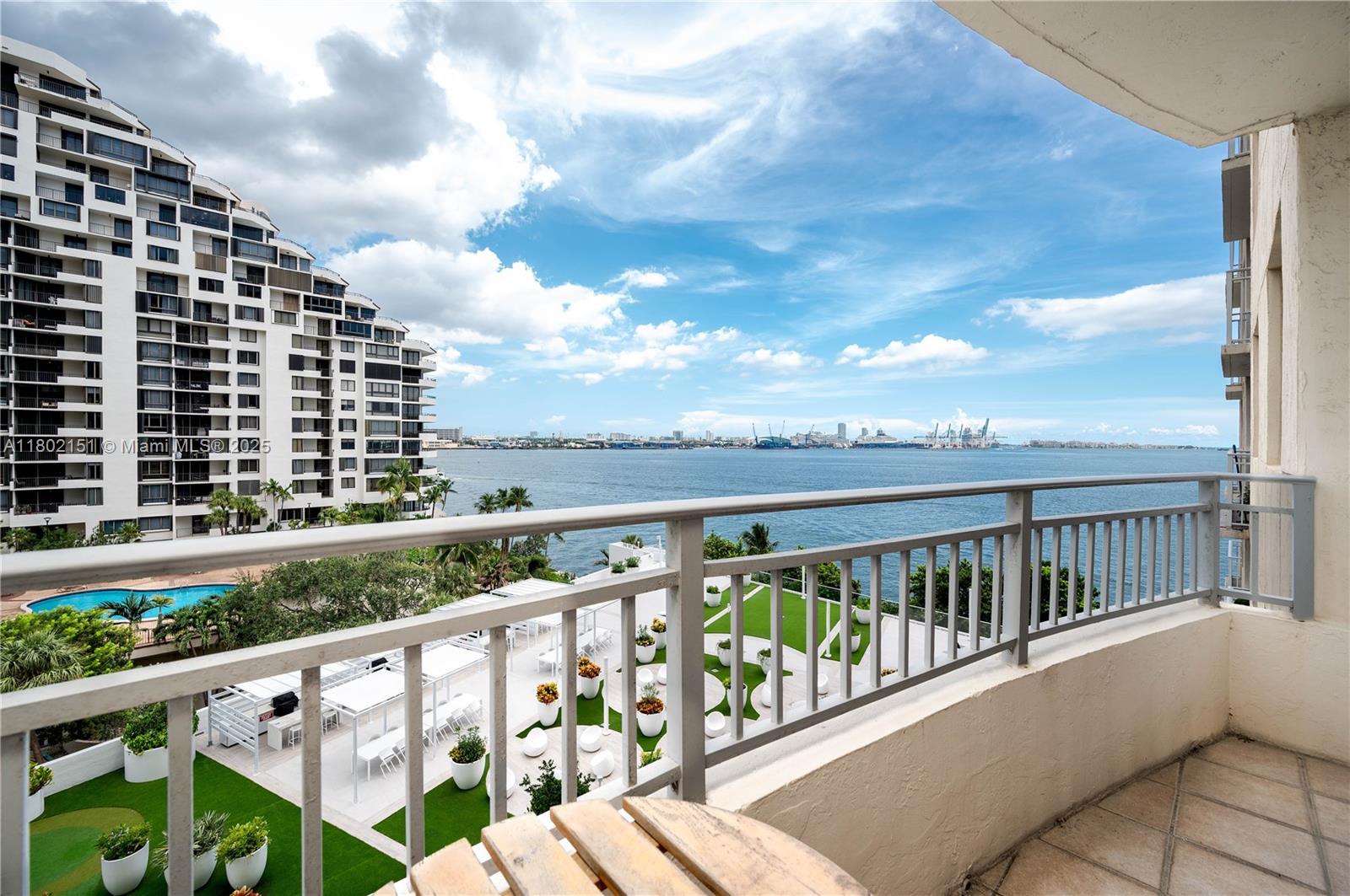 770 Claughton Island Dr #809, Miami FL 33131