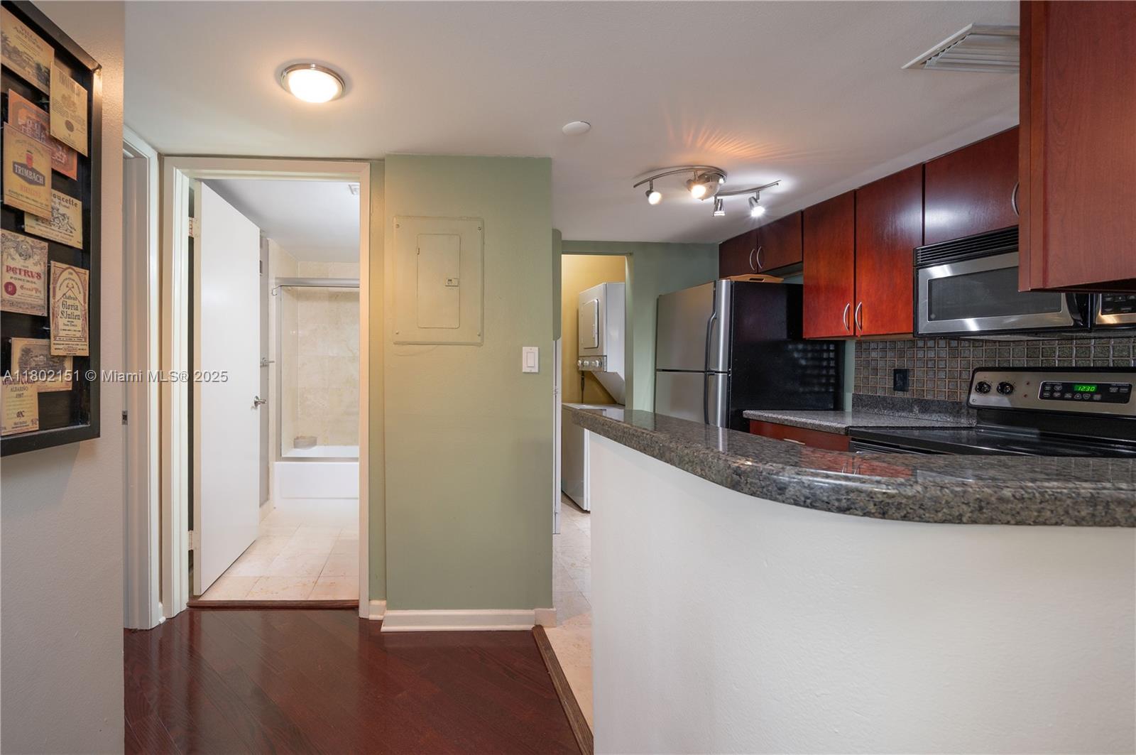 770 Claughton Island Dr #809, Miami FL 33131