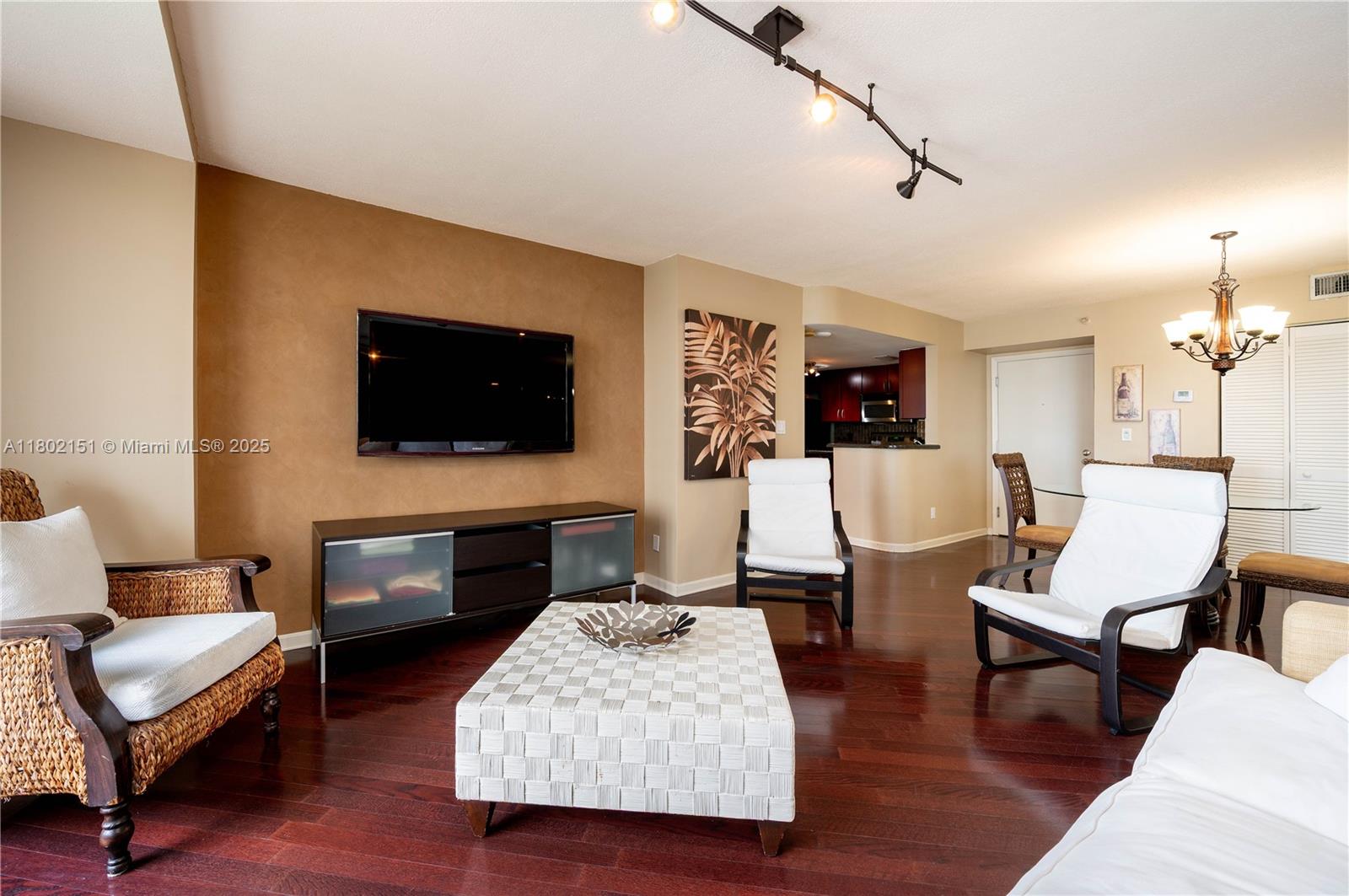 770 Claughton Island Dr #809, Miami FL 33131