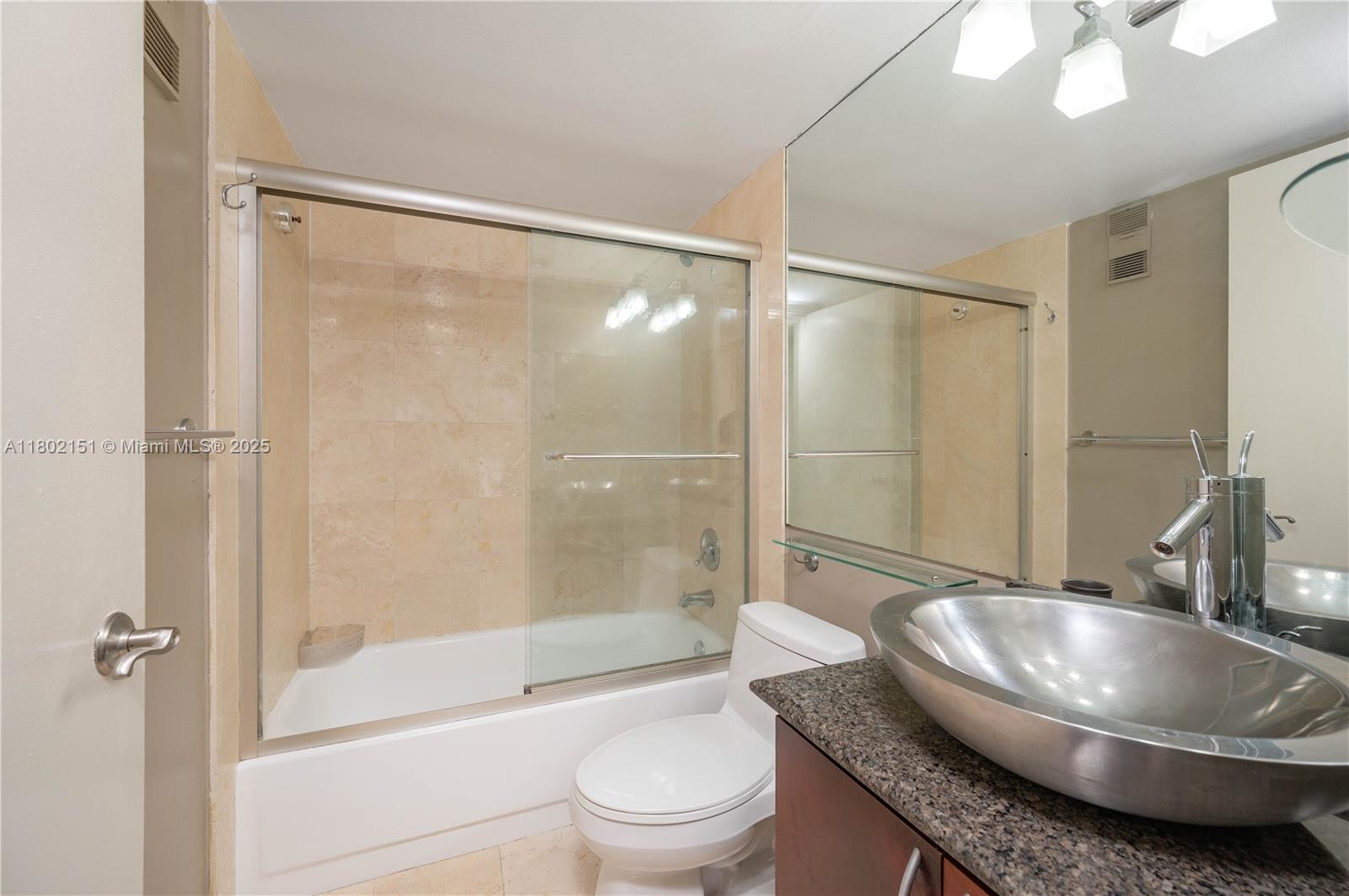 770 Claughton Island Dr #809, Miami FL 33131