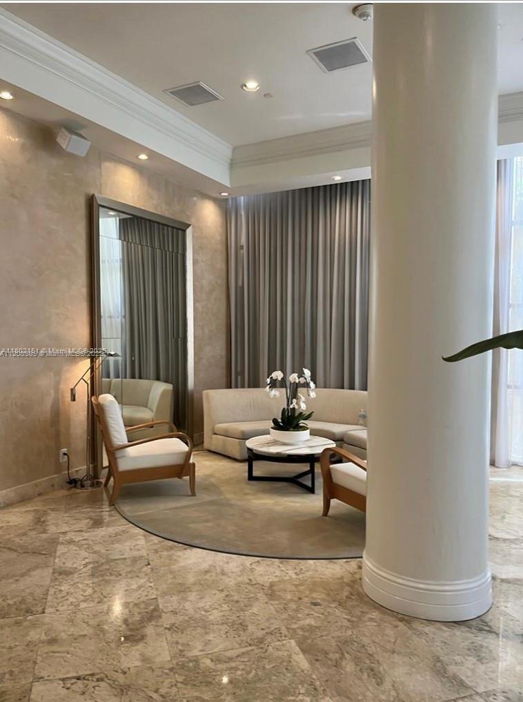 770 Claughton Island Dr #809, Miami FL 33131