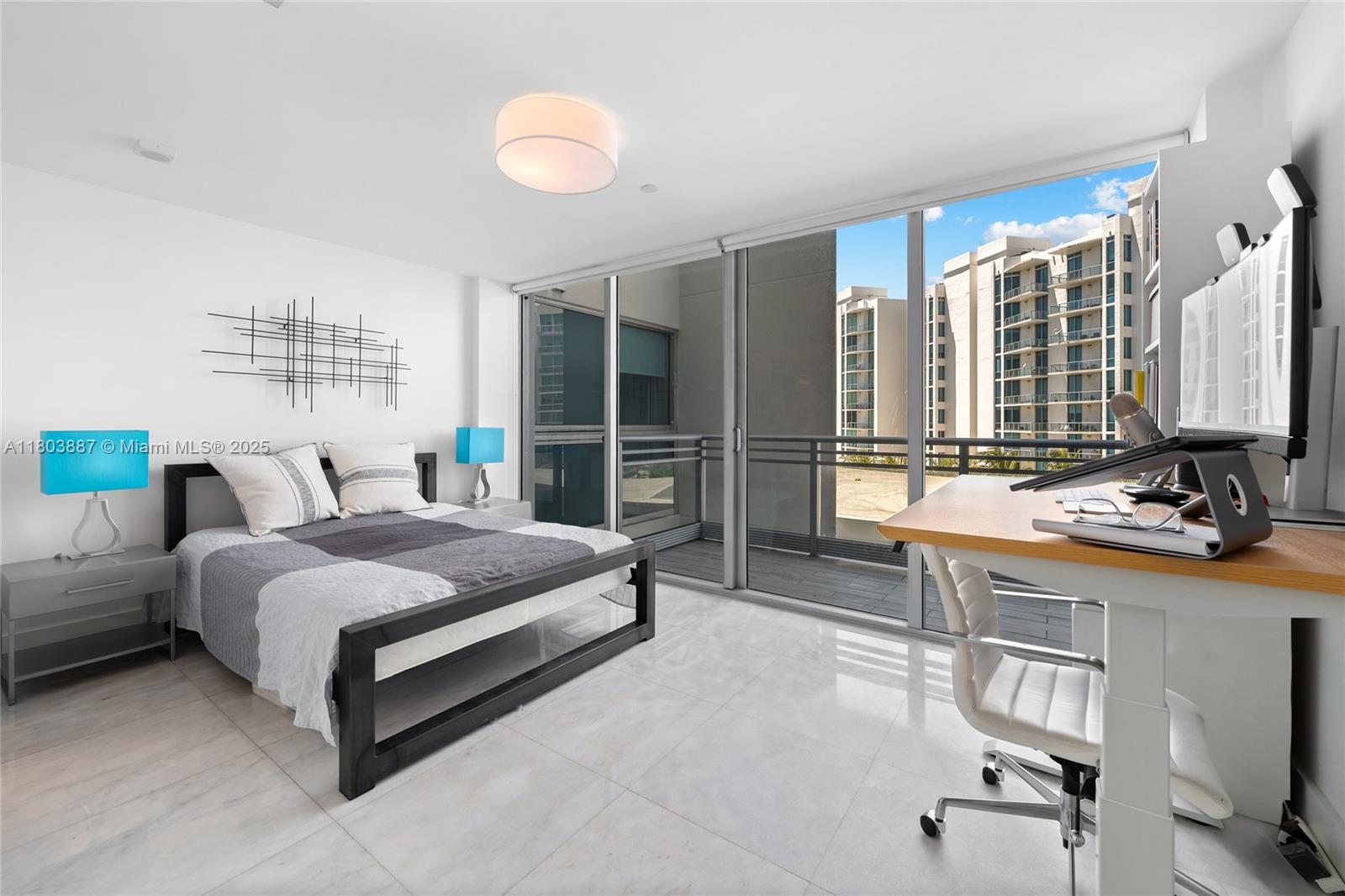 2950 NE 188th St #540, Aventura FL 33180