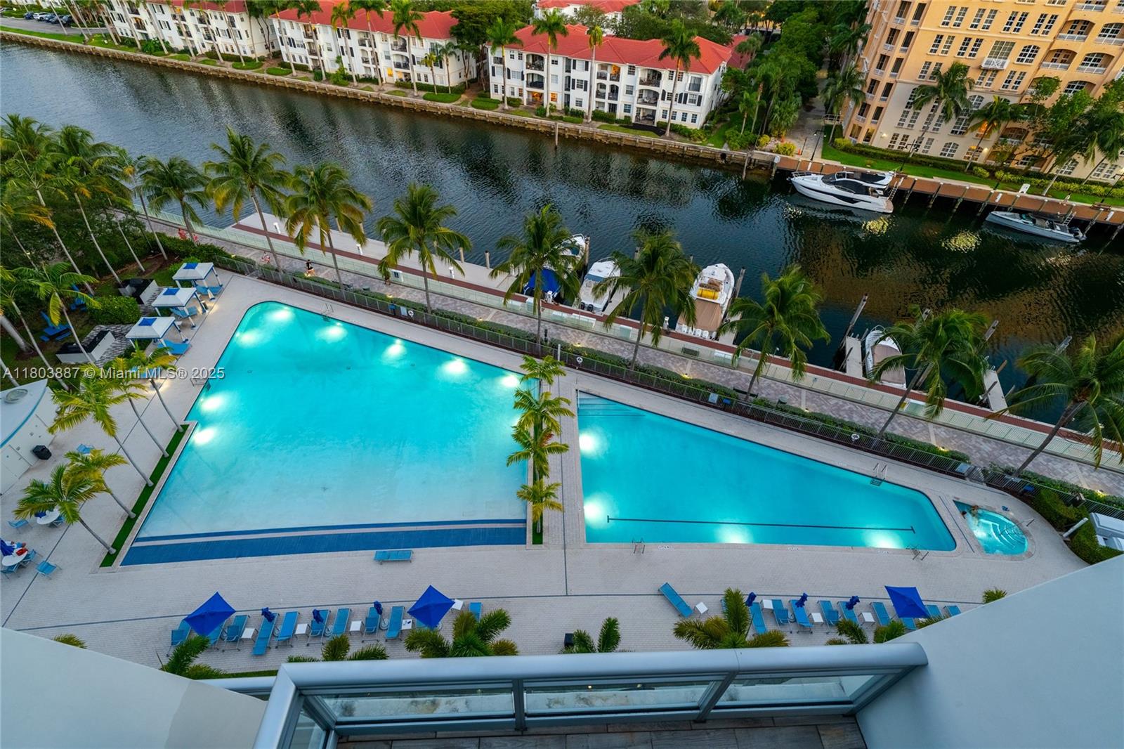 2950 NE 188th St #540, Aventura FL 33180