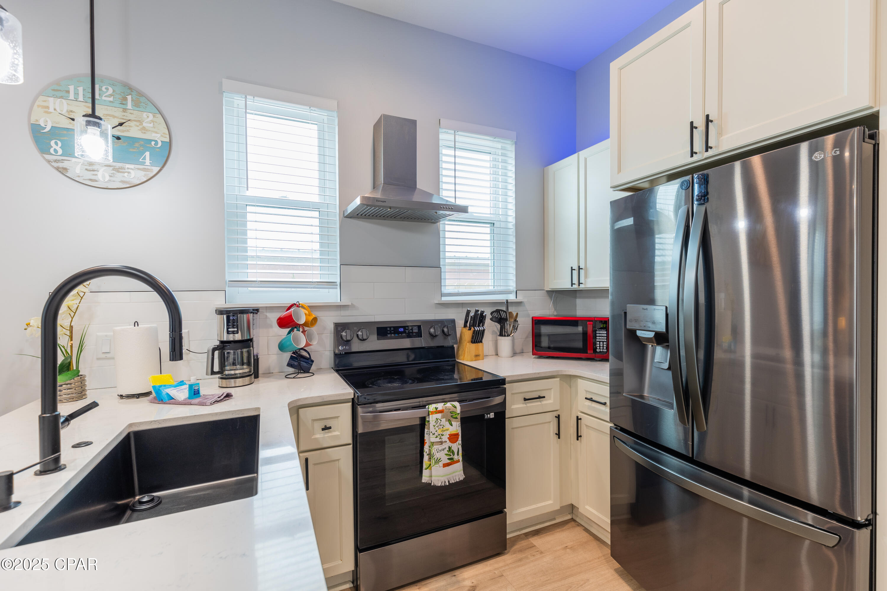 Image 9 For 6606 Thomas Drive A & B