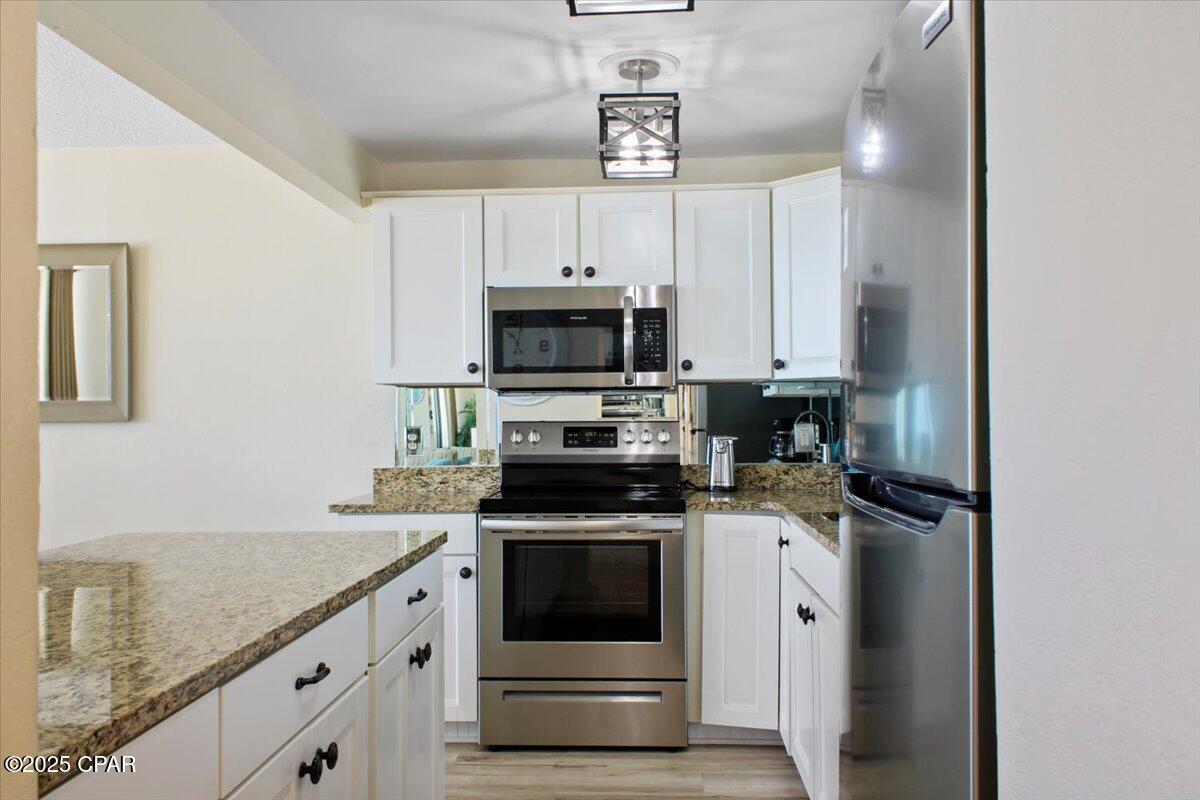 Image 12 For 11757 Front Beach Road W601