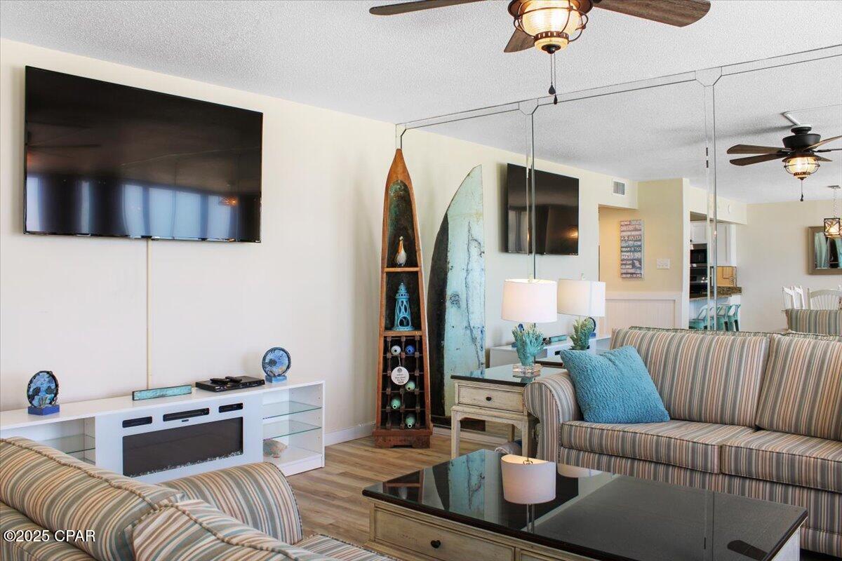 Image 18 For 11757 Front Beach Road W601