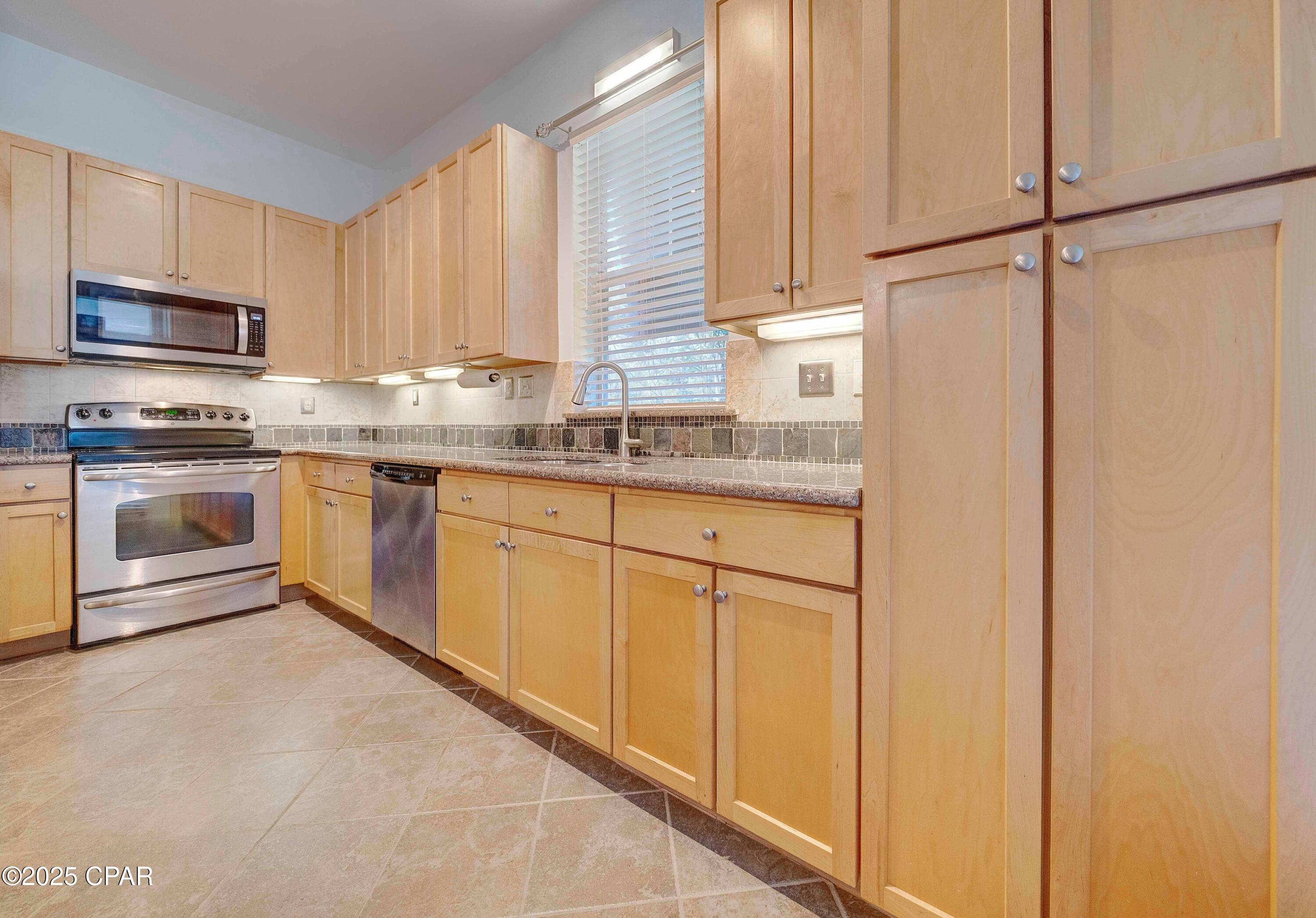 Image 11 For 8700 Front Beach Road 7101