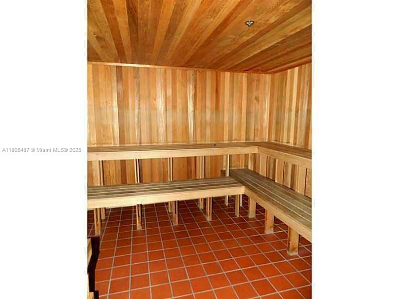 2101 Brickell Ave #1611, Miami FL 33129