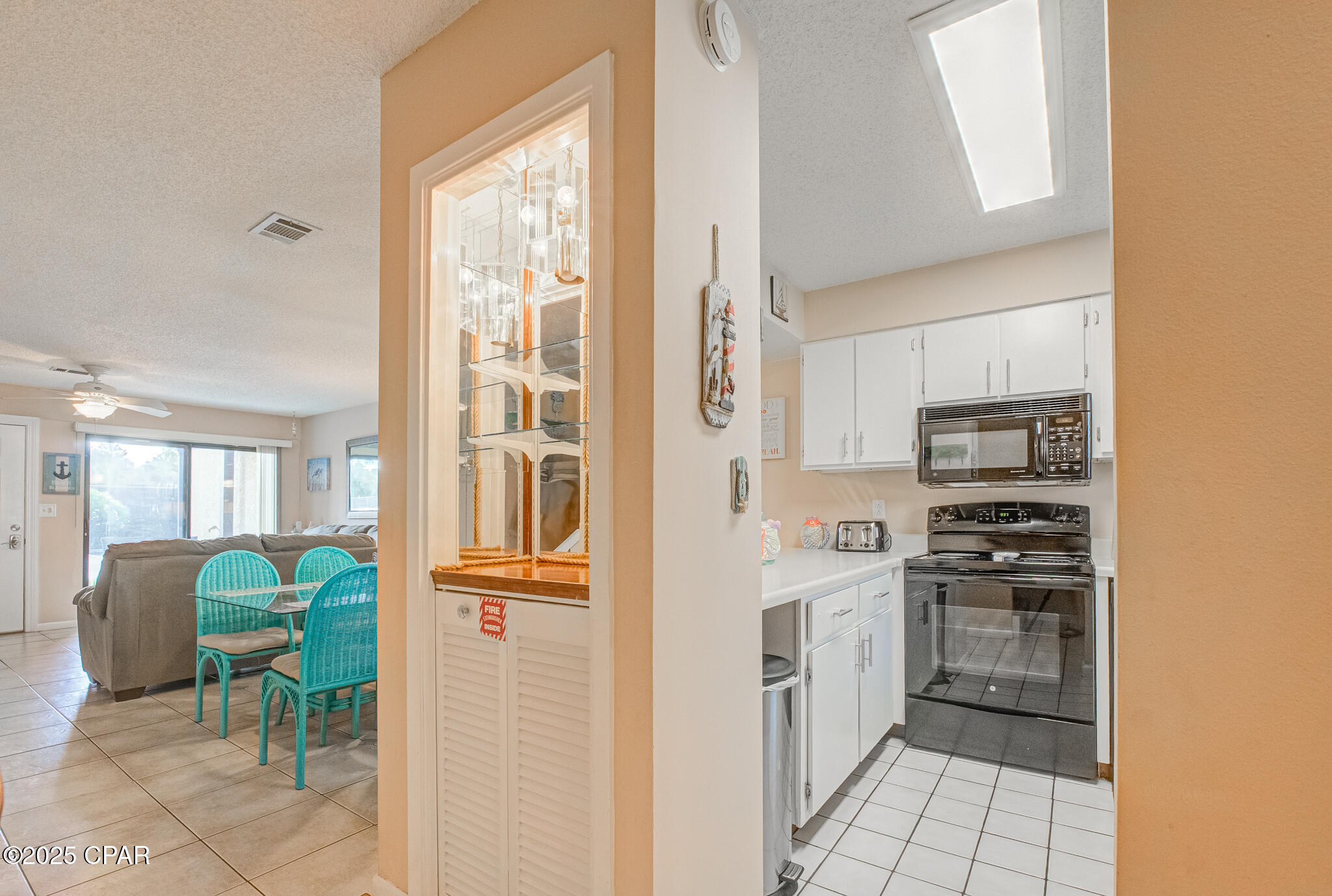 Image 13 For 17620 Front Beach Road 2v