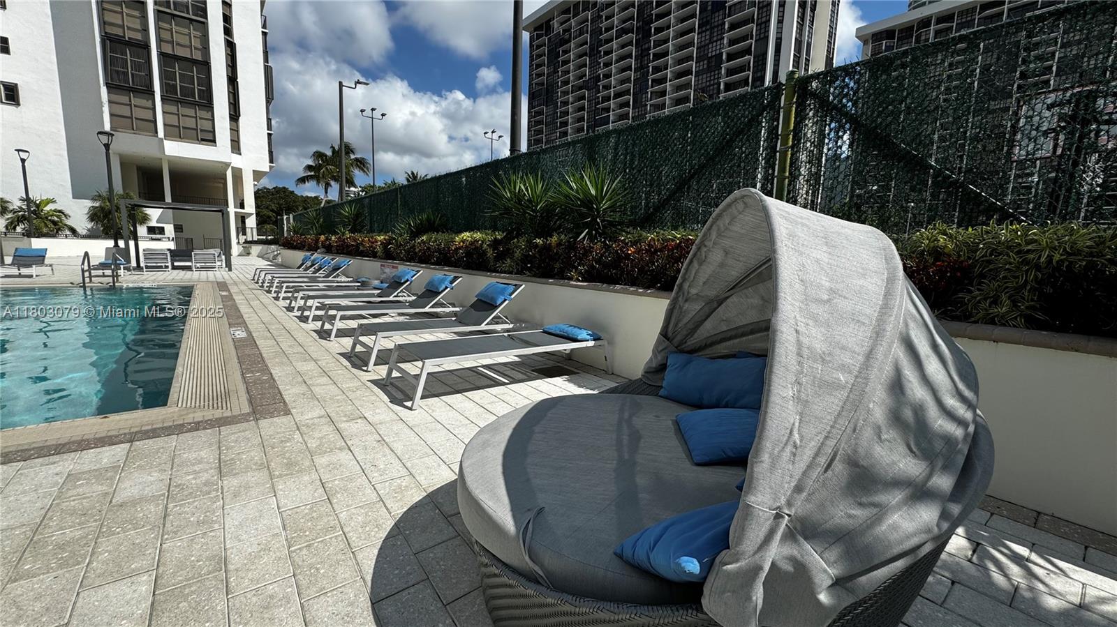 1915 Brickell Ave #C1512, Miami FL 33129