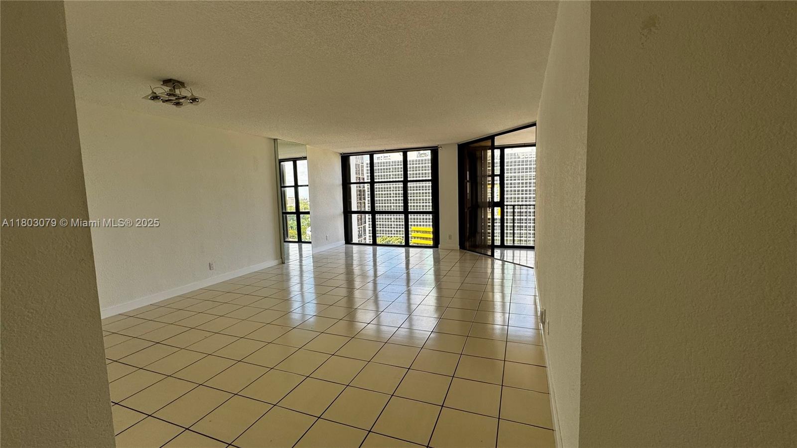 1915 Brickell Ave #C1512, Miami FL 33129