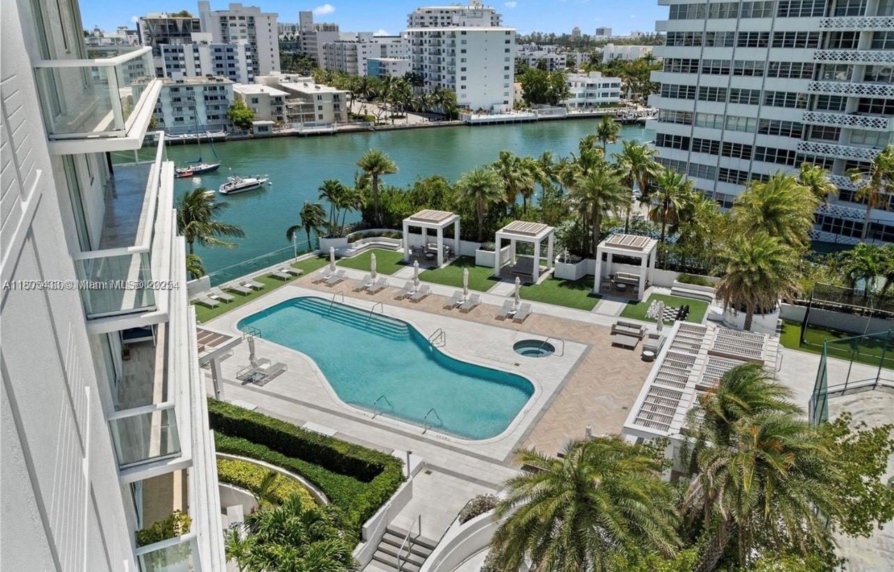 10 Venetian Way Unit 906, Miami Beach, Florida 33139