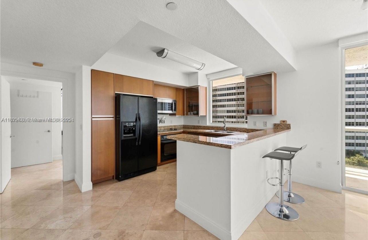 10 Venetian Way #906, Miami Beach FL 33139