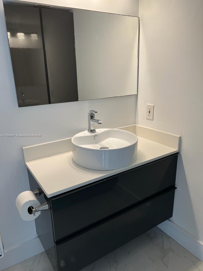 7601 E Treasure Dr #1622, North Bay Village, Florida image 25