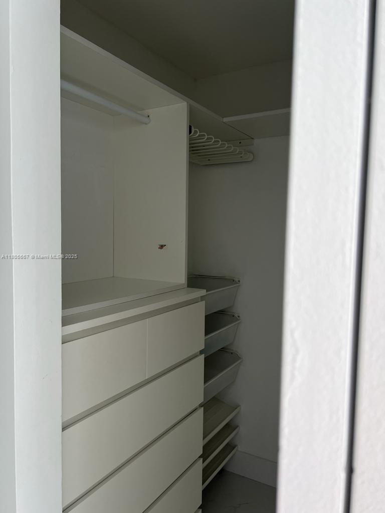 7601 E Treasure Dr #1622, North Bay Village, Florida image 40