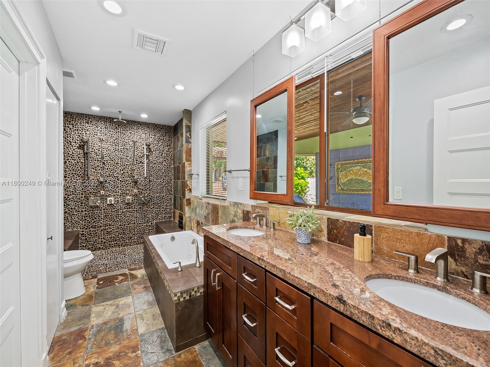 1519 Harrison St, Hollywood, Florida image 14