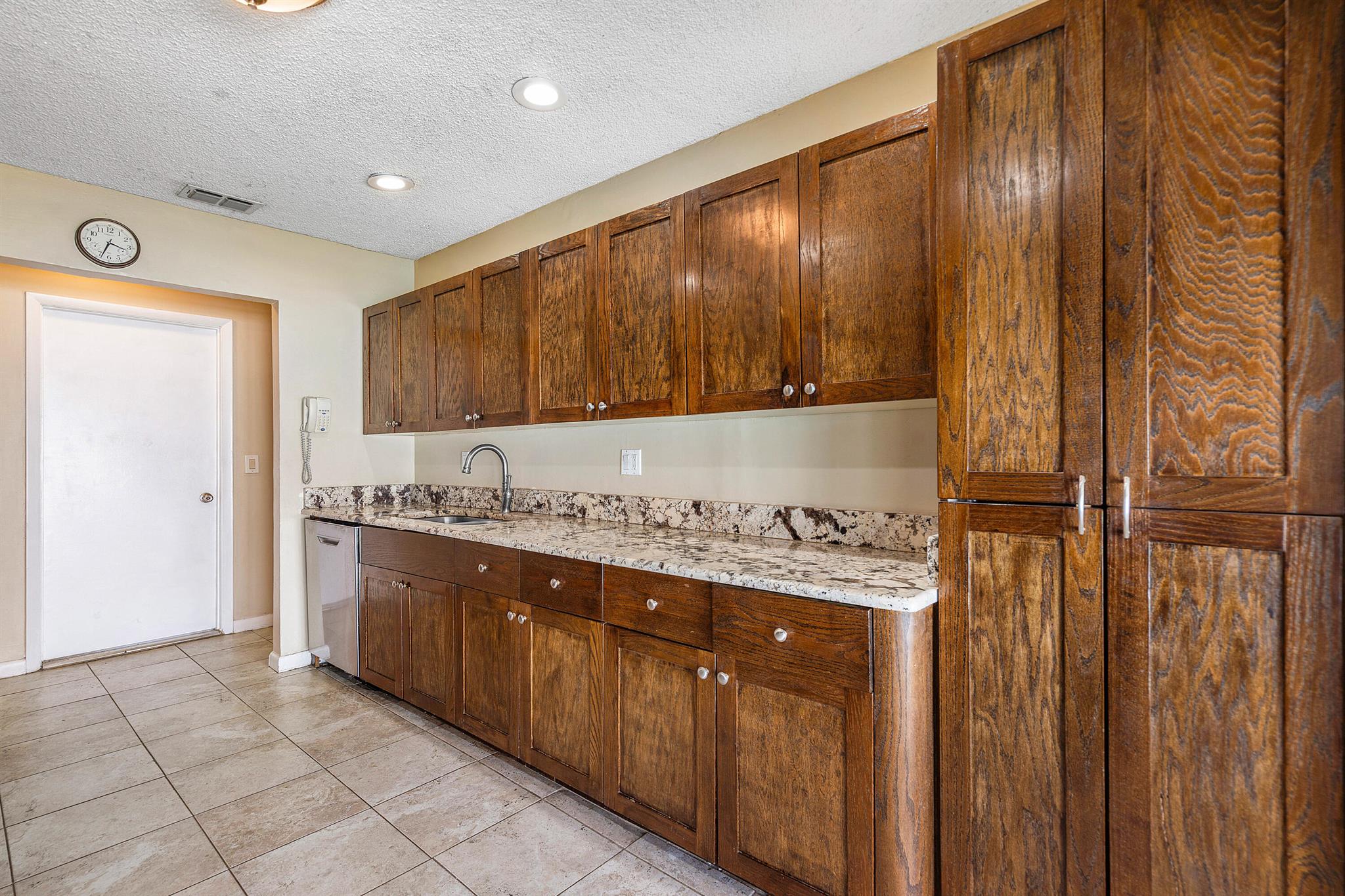 21212 Escondido Way