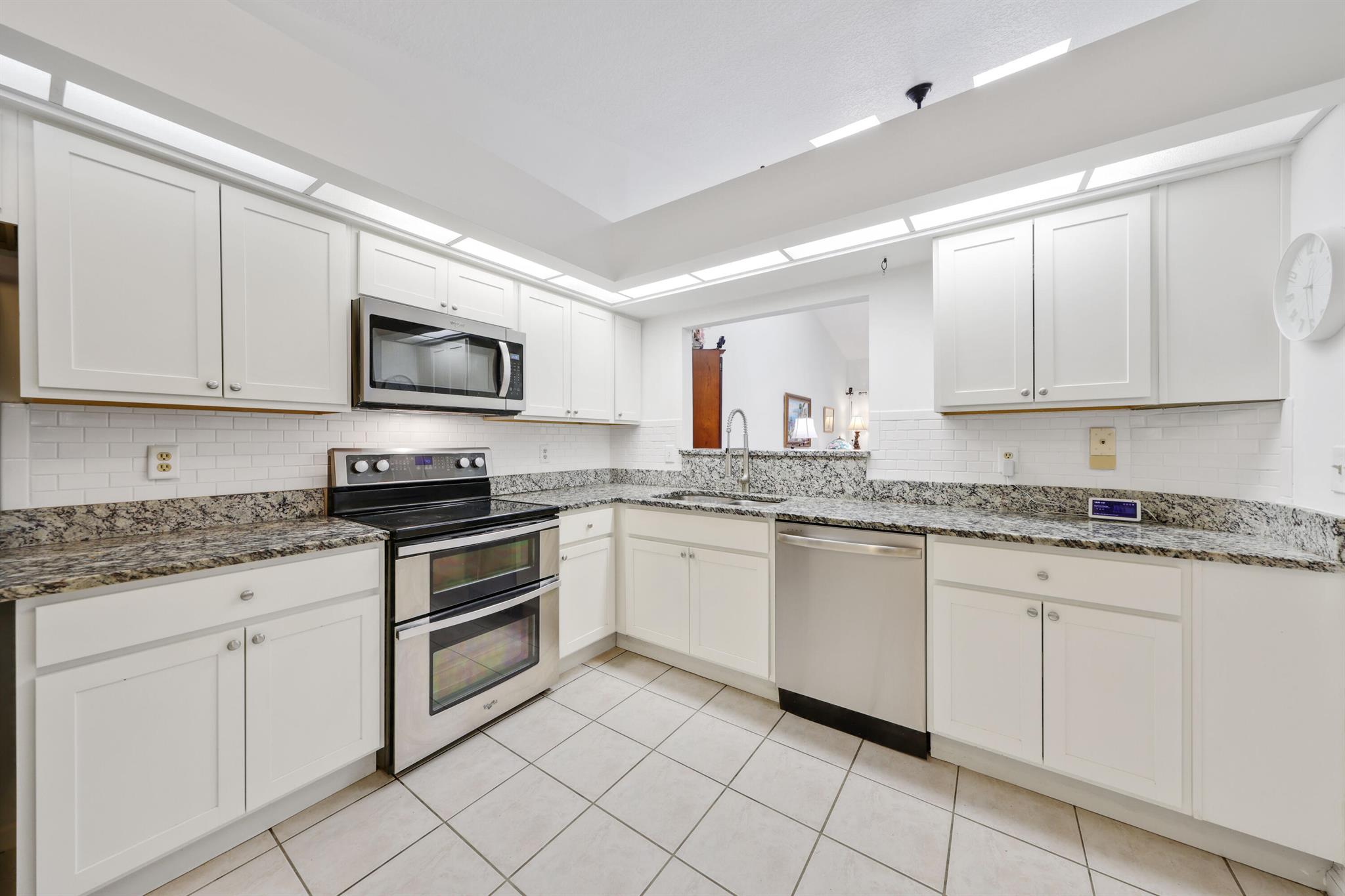 Image to showcase the property located at 703 Sea Oats Drive A-5