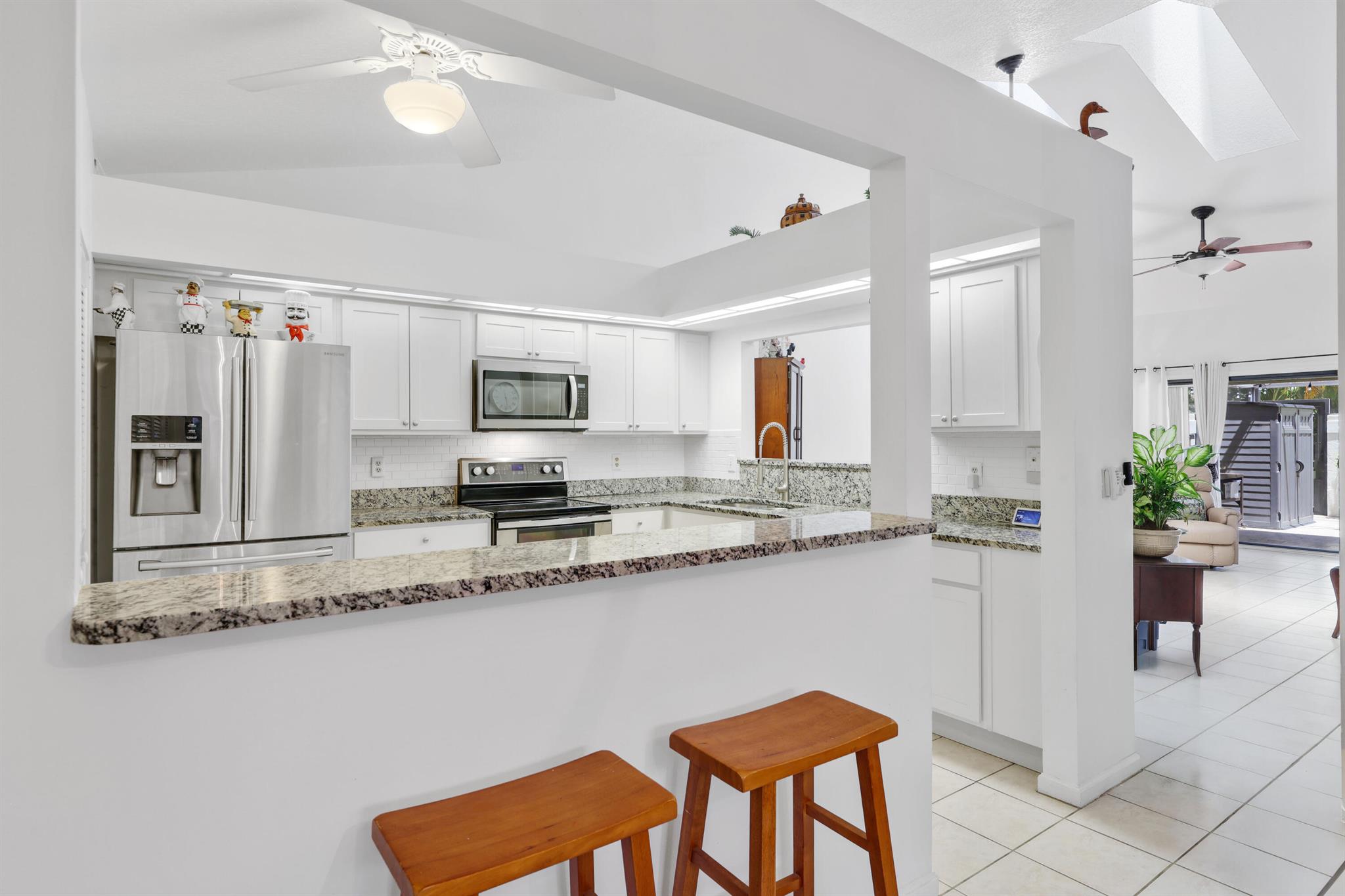 Image to showcase the property located at 703 Sea Oats Drive A-5