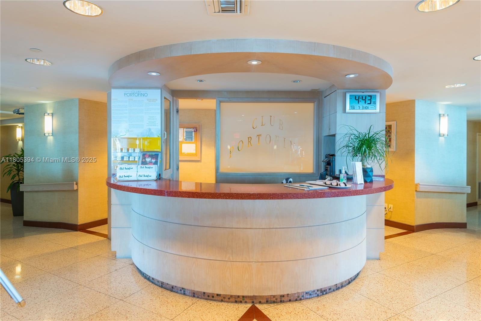 300 S Pointe Dr #2005, Miami Beach FL 33139