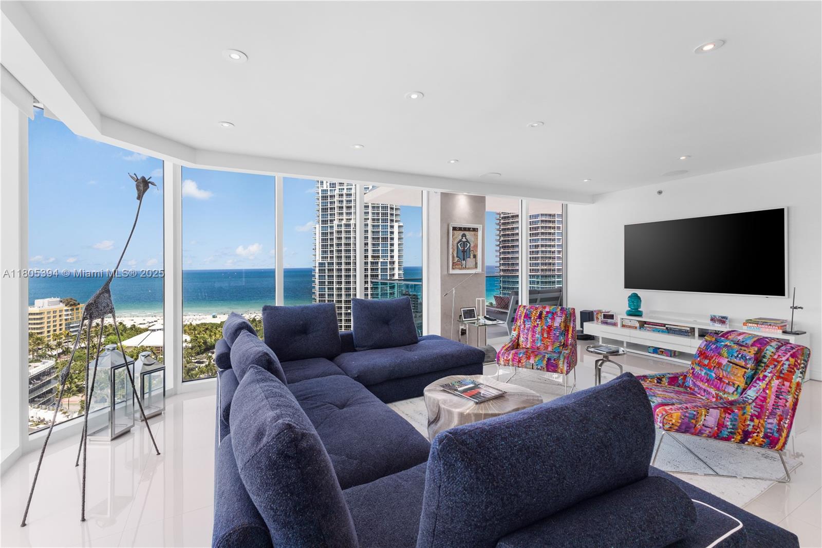 300 S Pointe Dr #2005, Miami Beach FL 33139