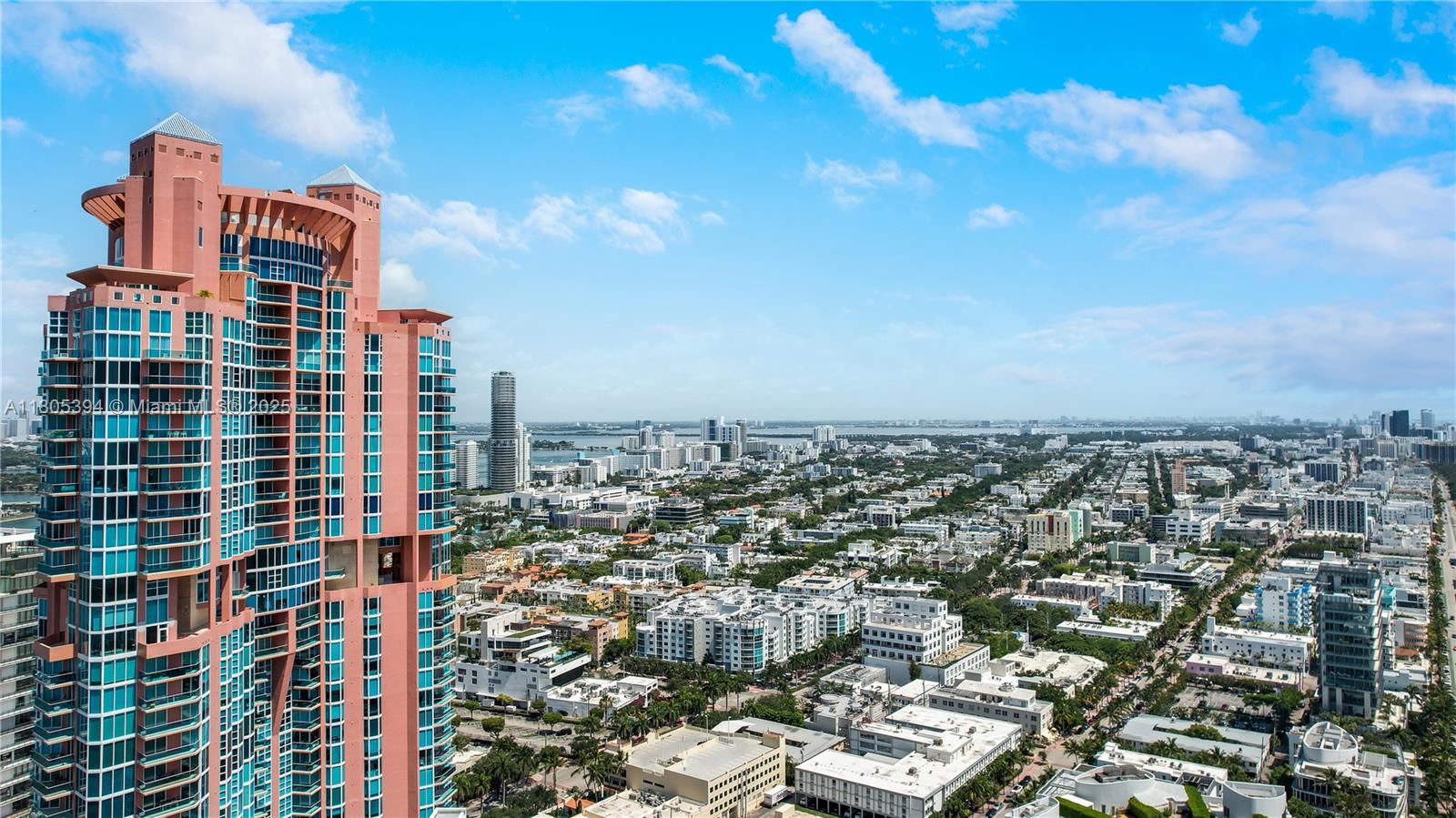 300 S Pointe Dr #2005, Miami Beach FL 33139