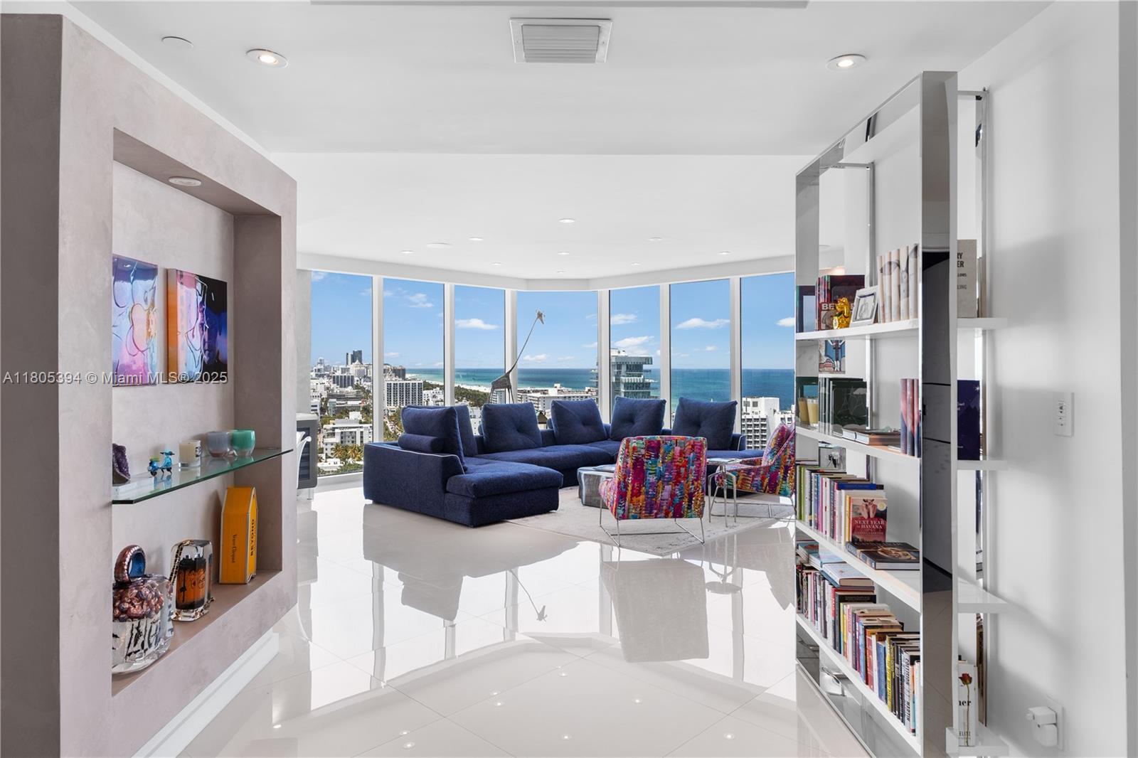 300 S Pointe Dr #2005, Miami Beach FL 33139