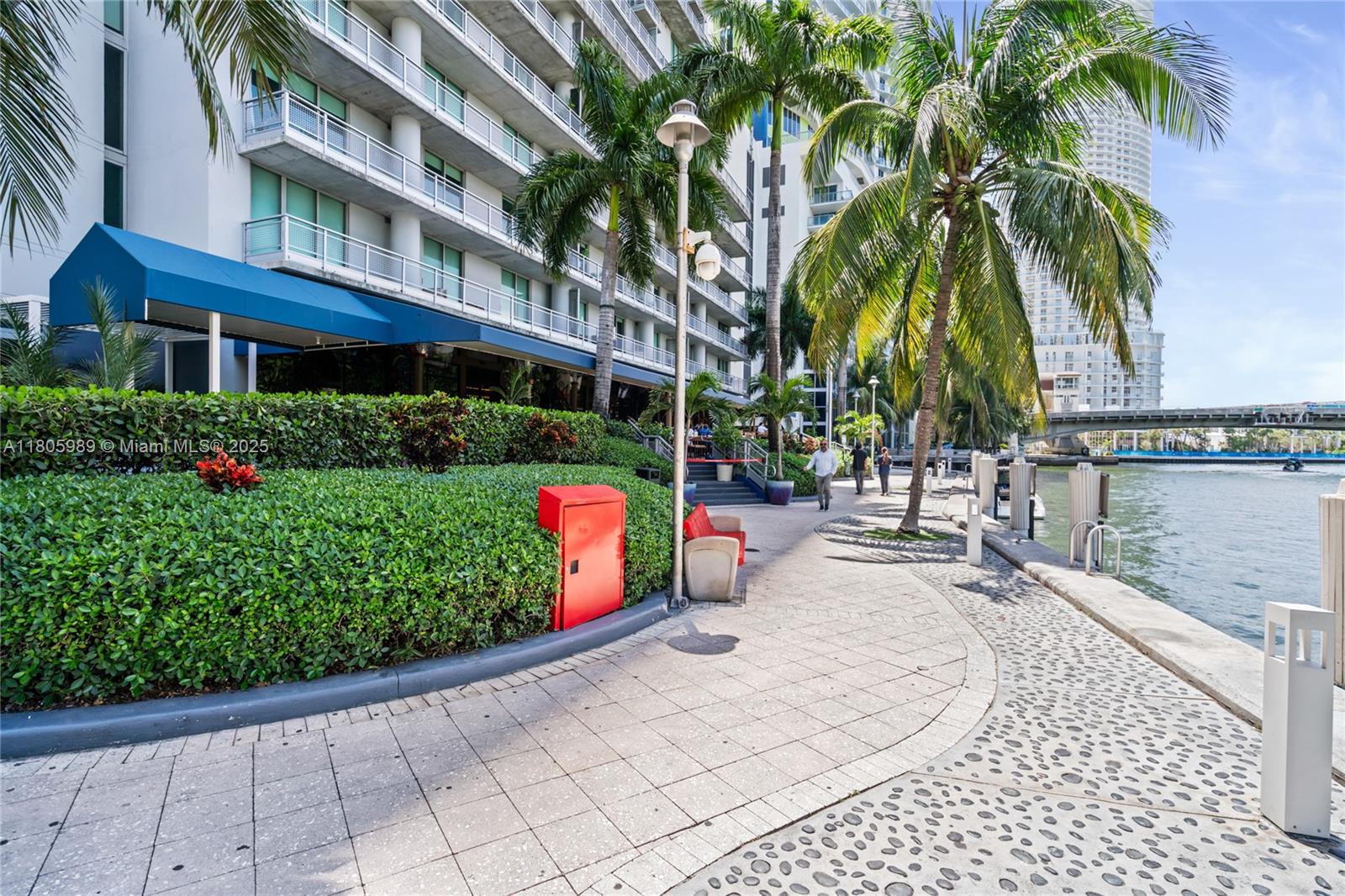 690 SW 1st Ct #2717, Miami FL 33130