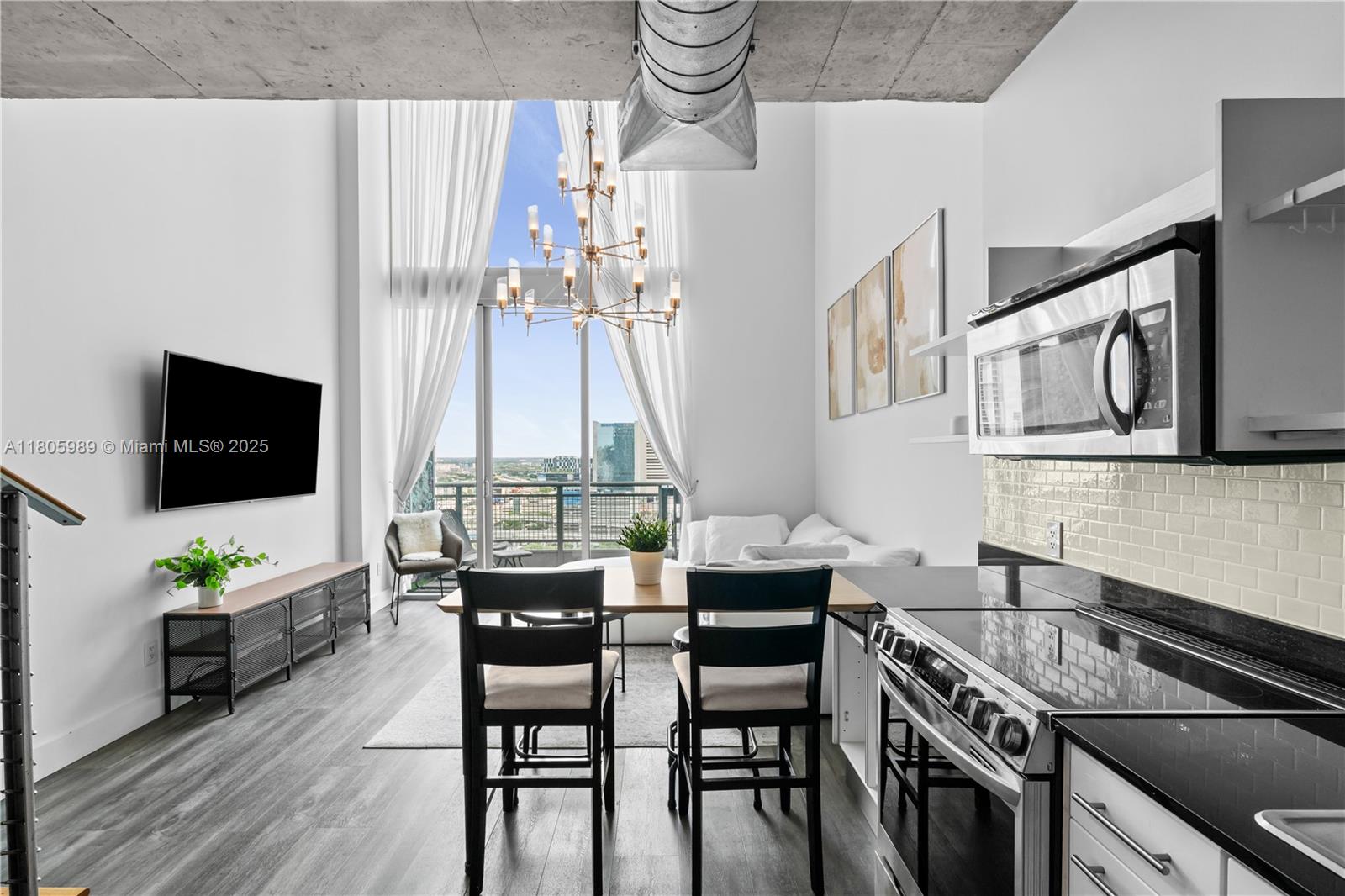 690 SW 1st Ct #2717, Miami FL 33130