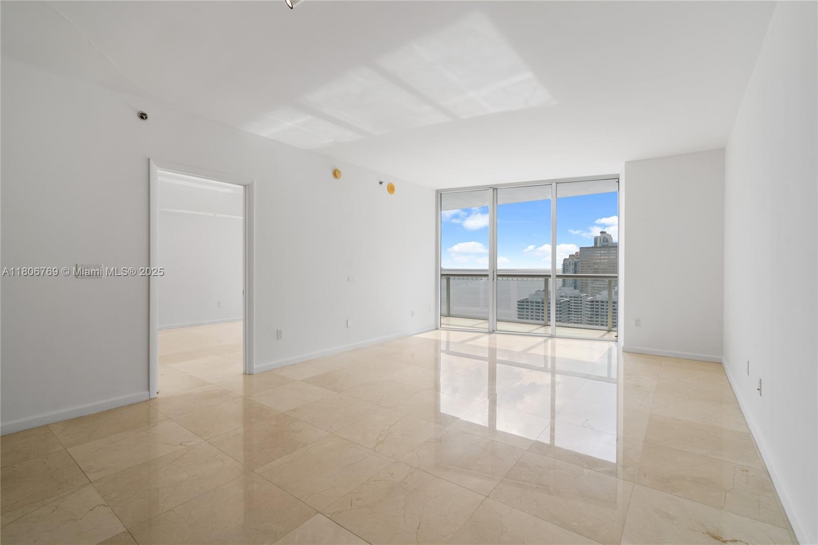 495 Brickell Ave #2709, Miami FL 33131