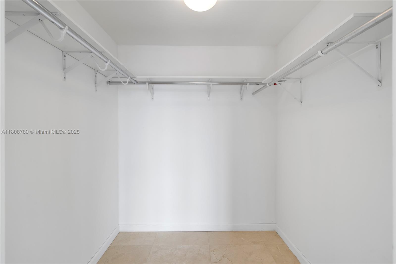495 Brickell Ave #2709, Miami FL 33131