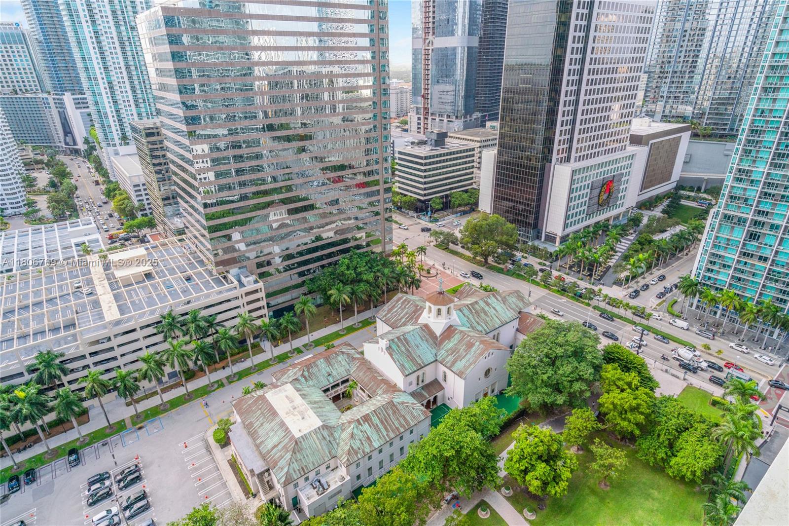 495 Brickell Ave #2709, Miami FL 33131