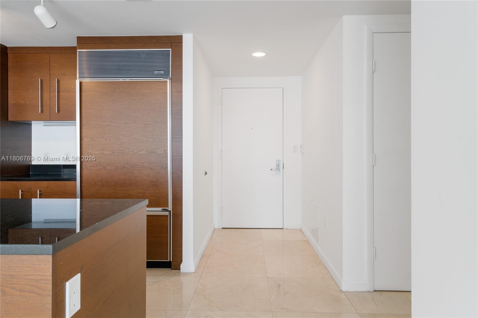 495 Brickell Ave #2709, Miami FL 33131