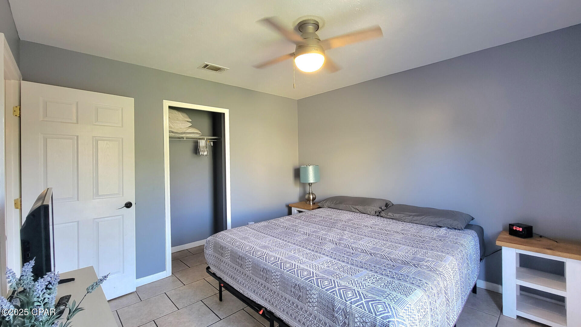 Image 13 For 5705 Beach Drive
