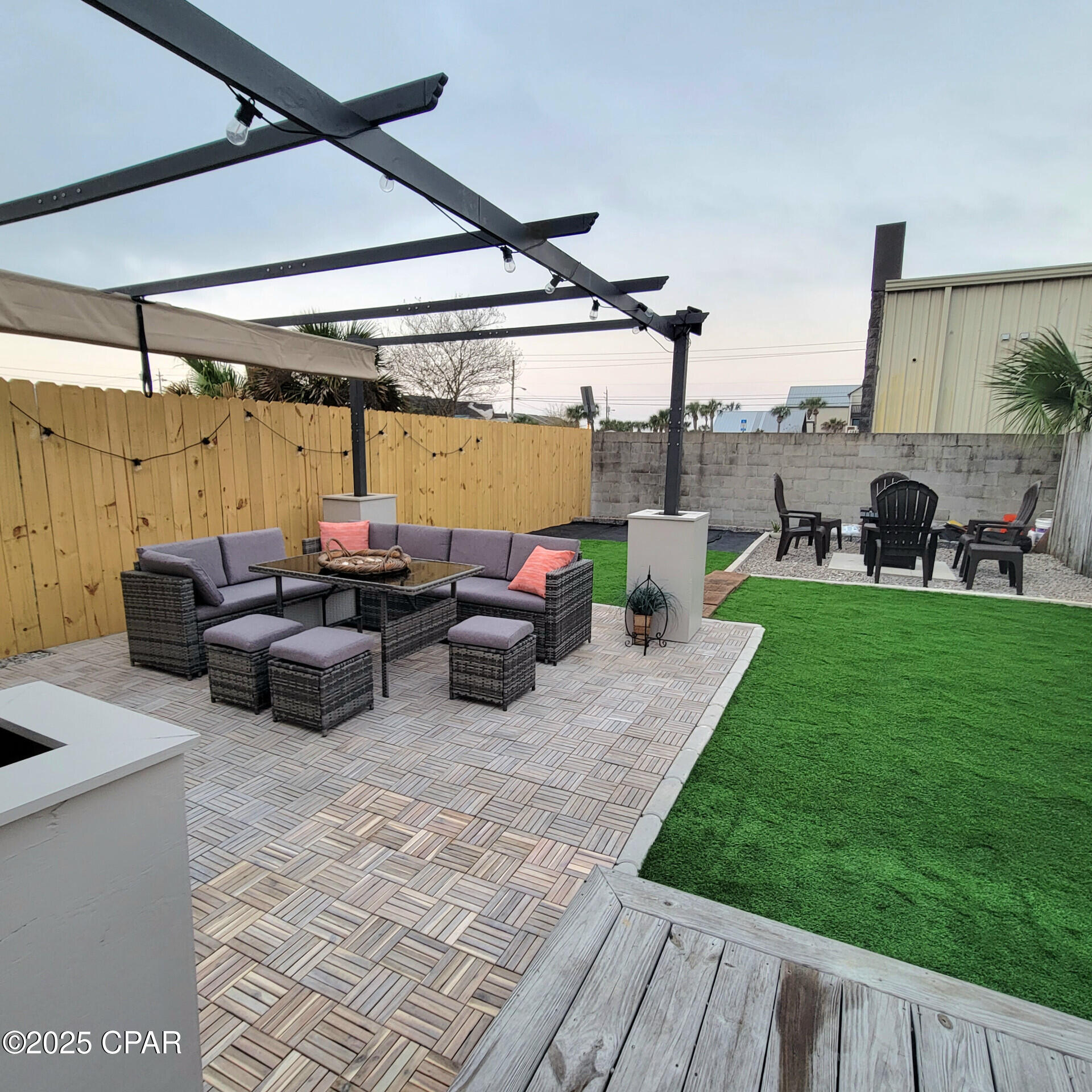 Image 2 For 5705 Beach Drive