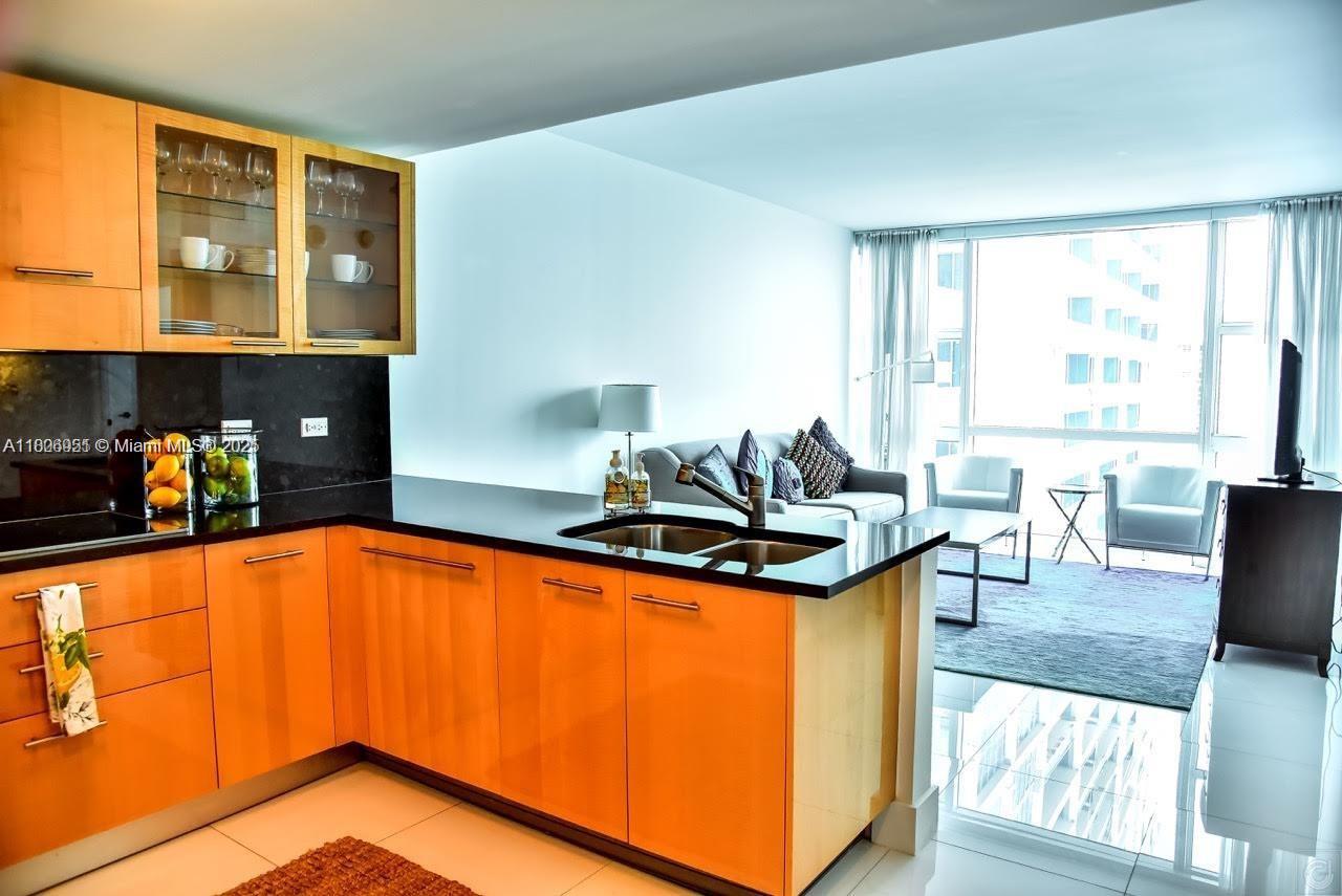 6801 Collins Ave #C1115, Miami Beach FL 33141