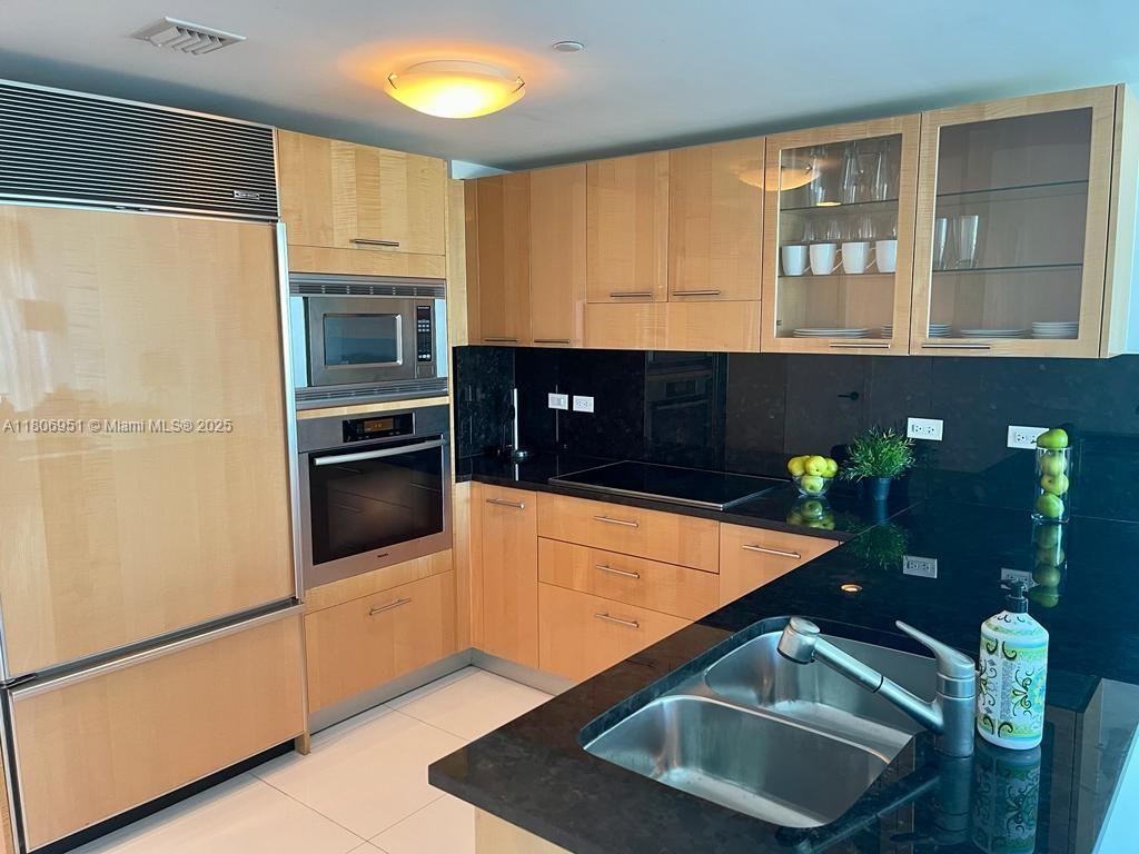 6801 Collins Ave #C1115, Miami Beach FL 33141