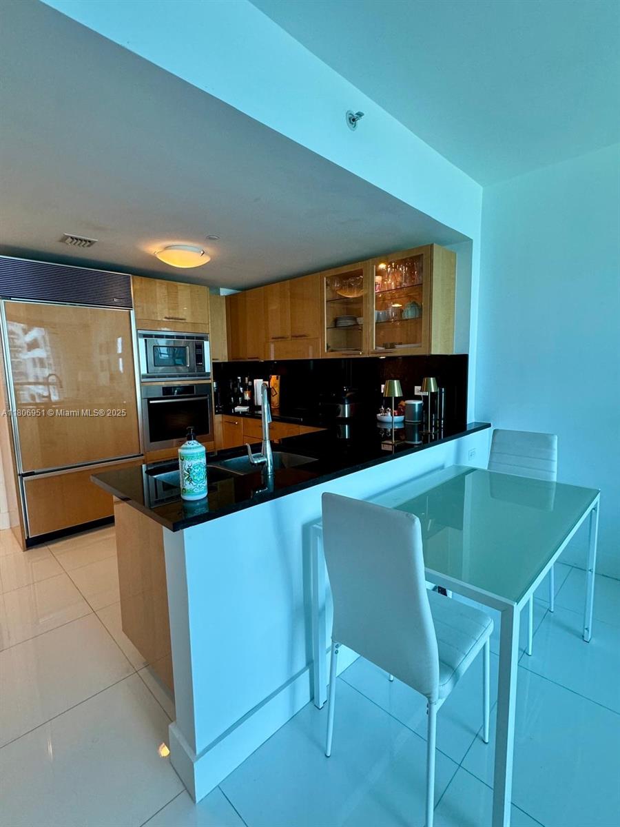 6801 Collins Ave #C1115, Miami Beach FL 33141