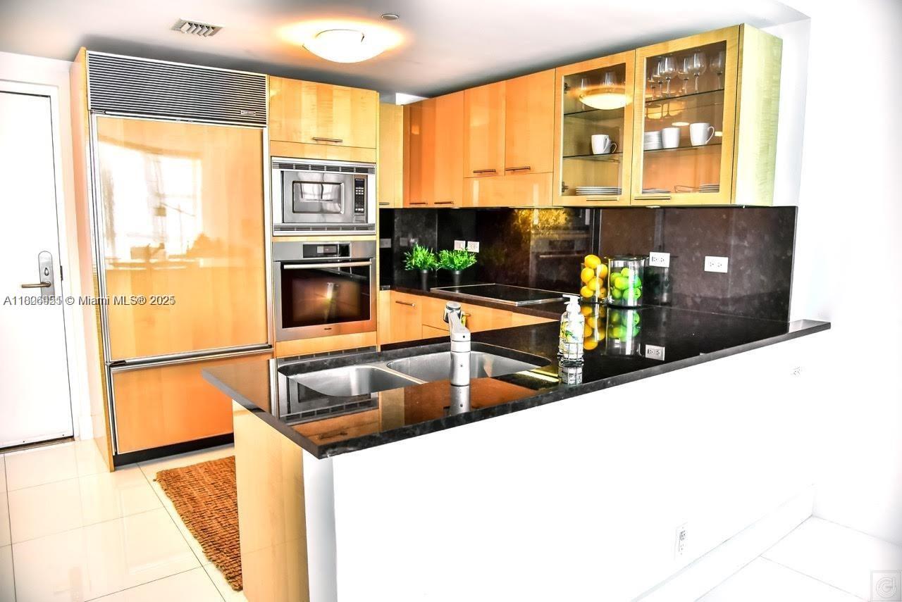 6801 Collins Ave #C1115, Miami Beach FL 33141